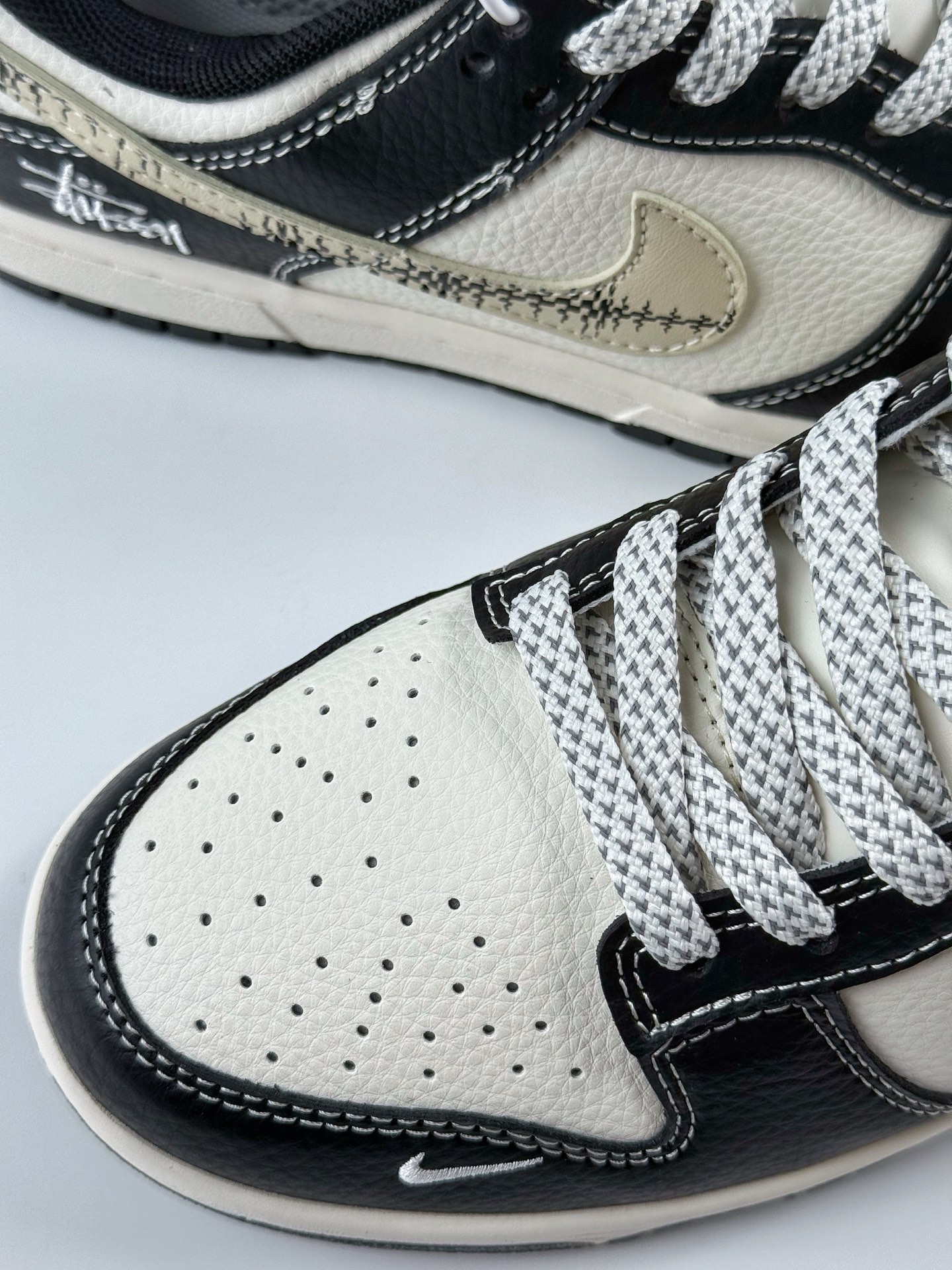 Nike SB Dunk Low x Stussy 黑白小钩满天星 ZH2598-271
