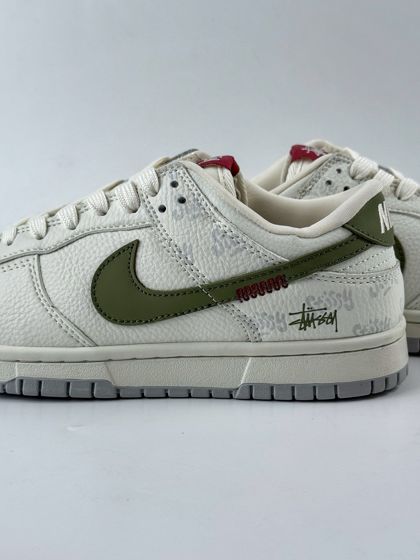 240 Nike SB Dunk Low x Stussy 白绿小钩 XY2026-156