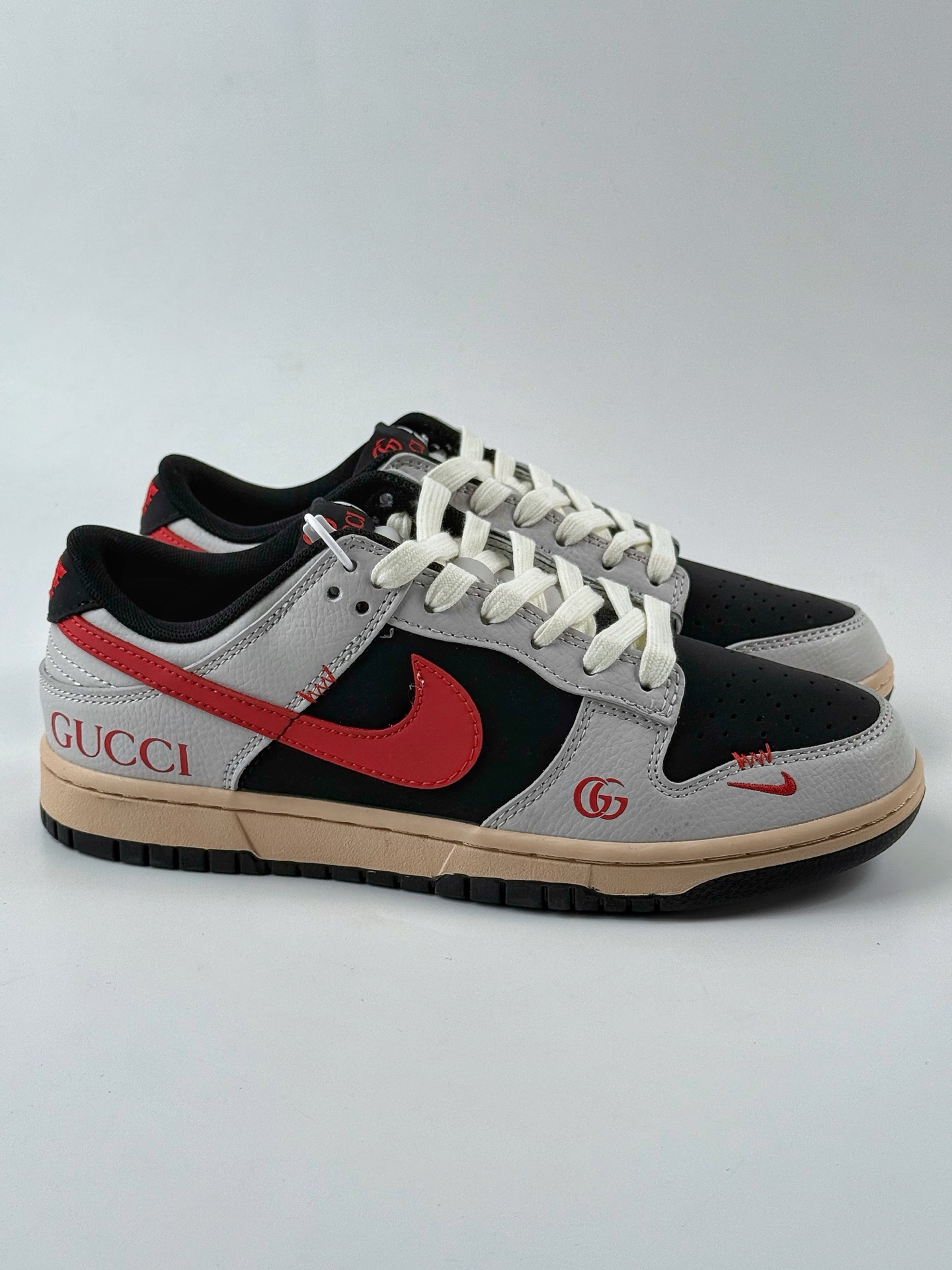 Nike SB Dunk Low x GUCCI 灰黑红小钩 XD1588-206