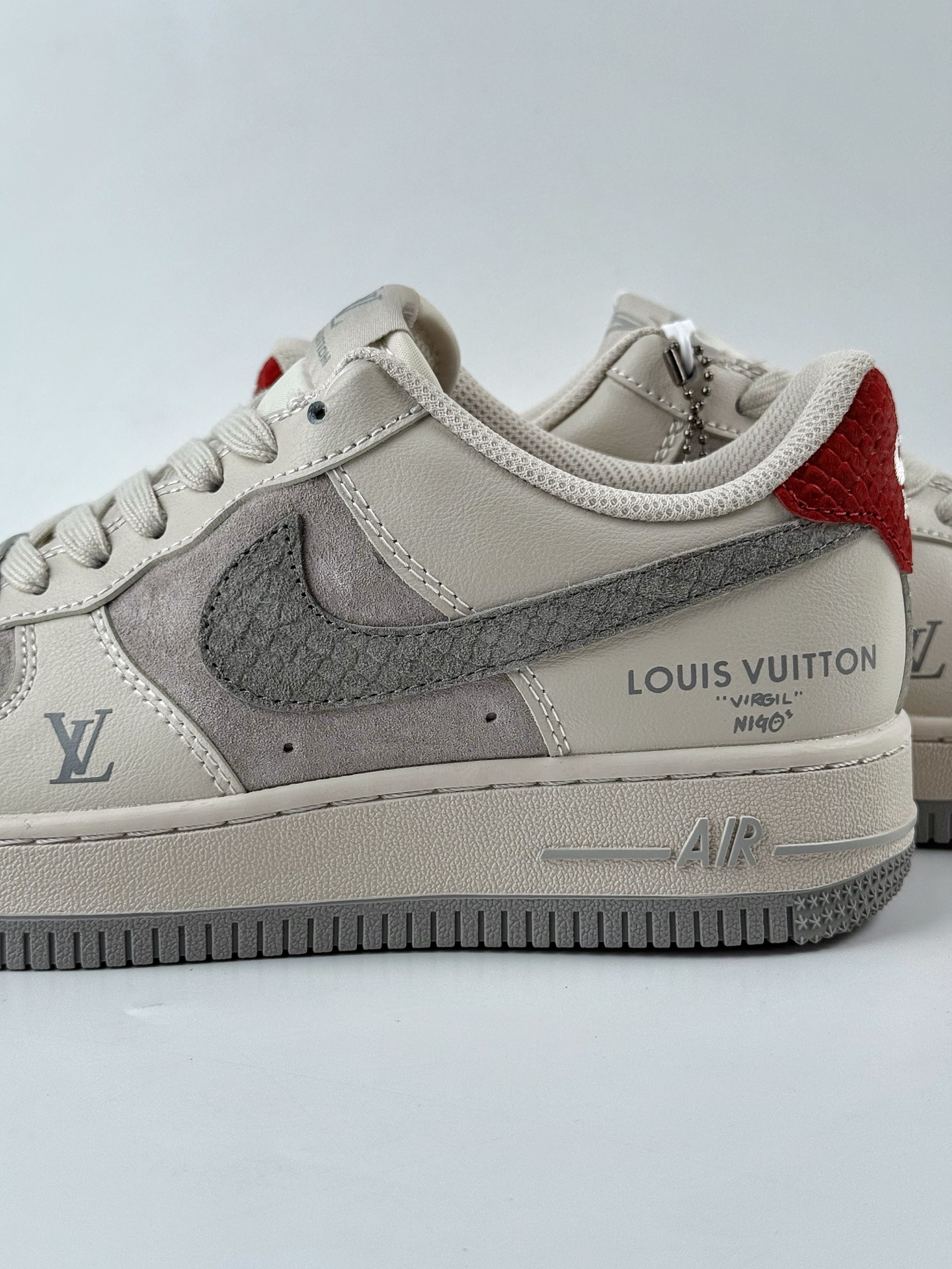 Nike Air Force 1 Low 07 x Louis Vuitton 灰红 XX3168-130
