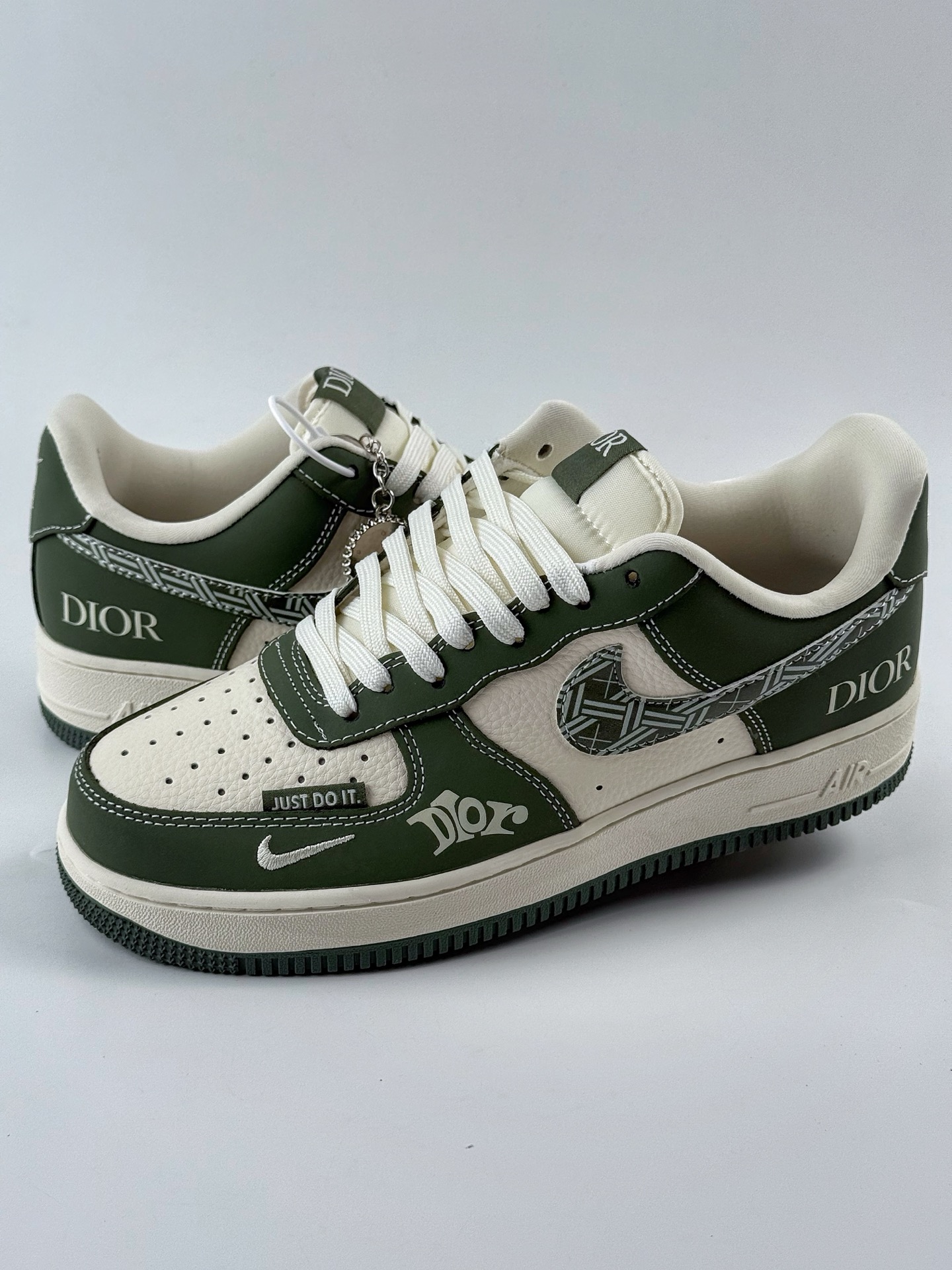 Nike Air Force 1 Low 07 x DIOR 绿白小钩 KK1988-081