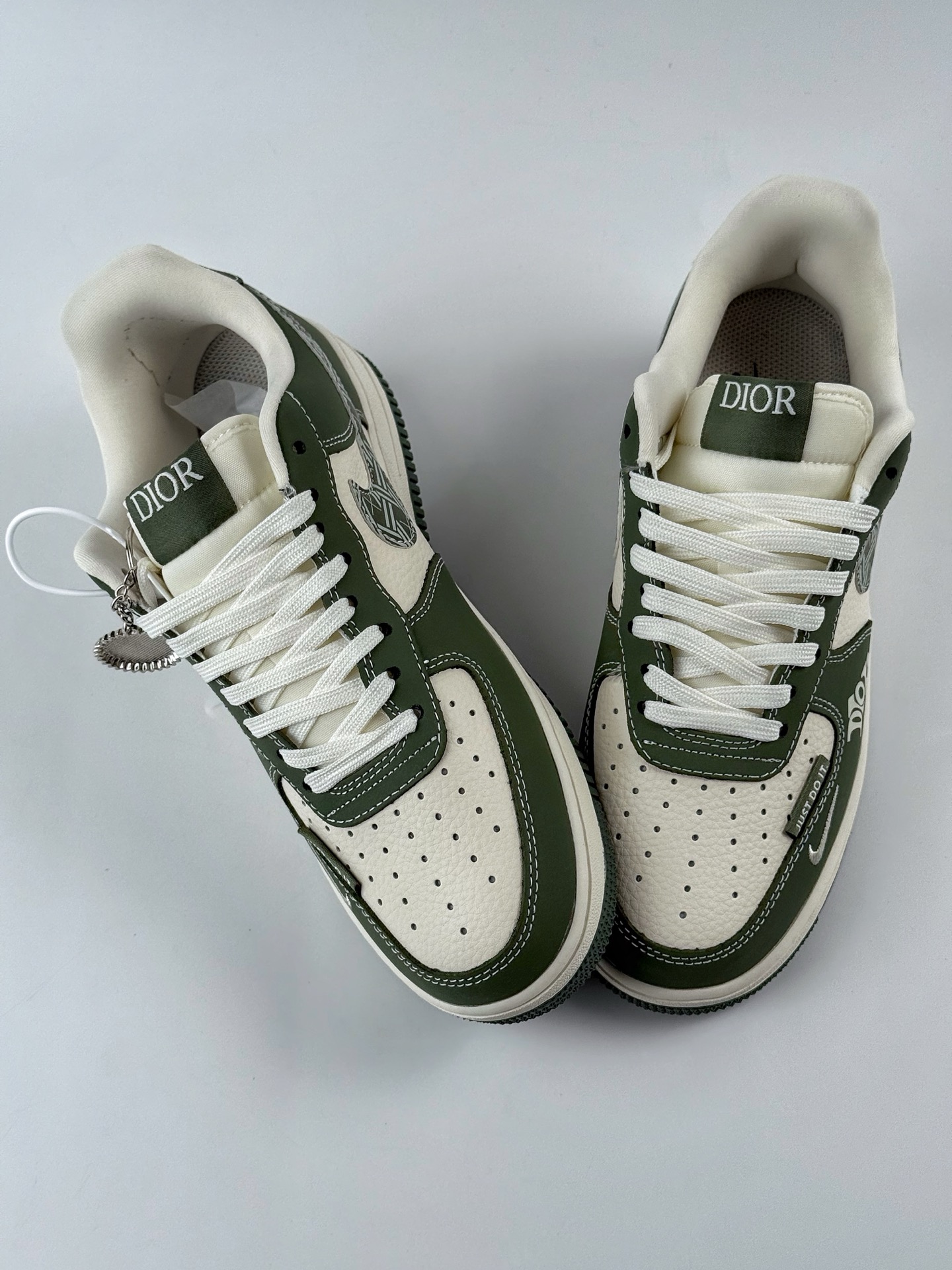 Nike Air Force 1 Low 07 x DIOR 绿白小钩 KK1988-081