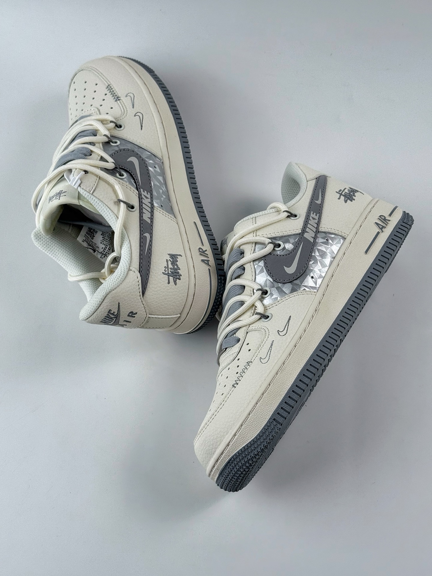 Nike Air Force 1 Low 07 x Stussy 白灰银双小钩绑带 DM6868-072