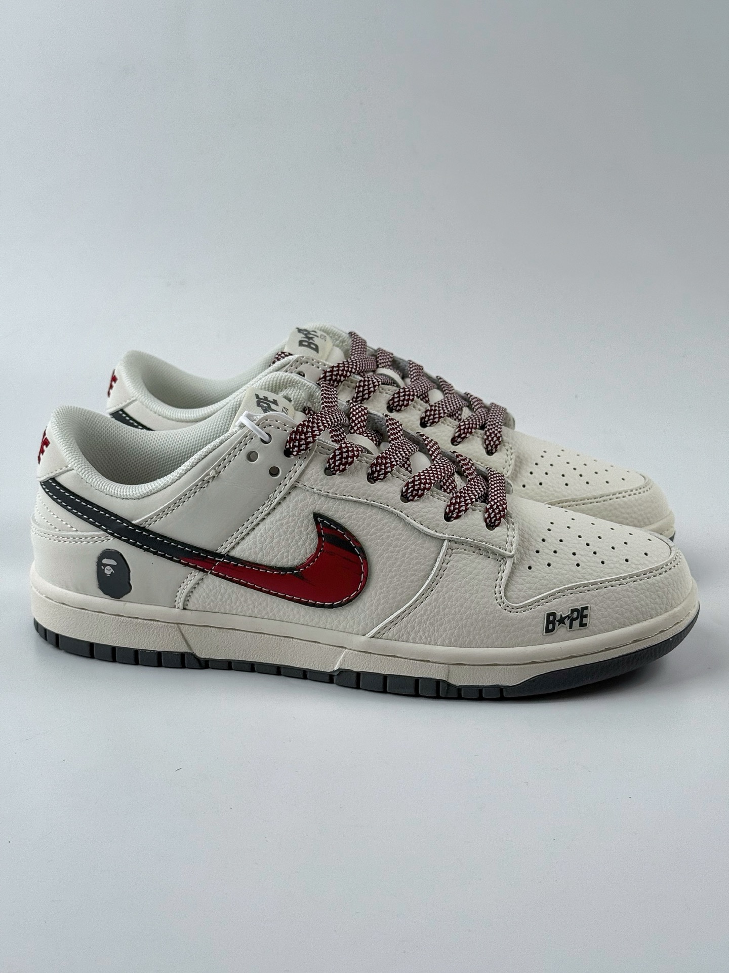 Nike SB Dunk Low x BAPE 白红黑满天星 JJ2508-561