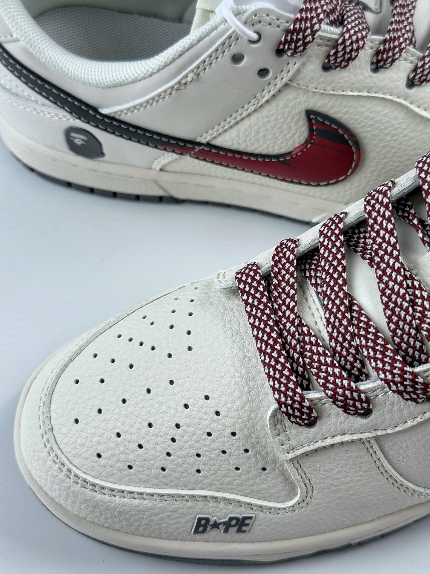 Nike SB Dunk Low x BAPE 白红黑满天星 JJ2508-561