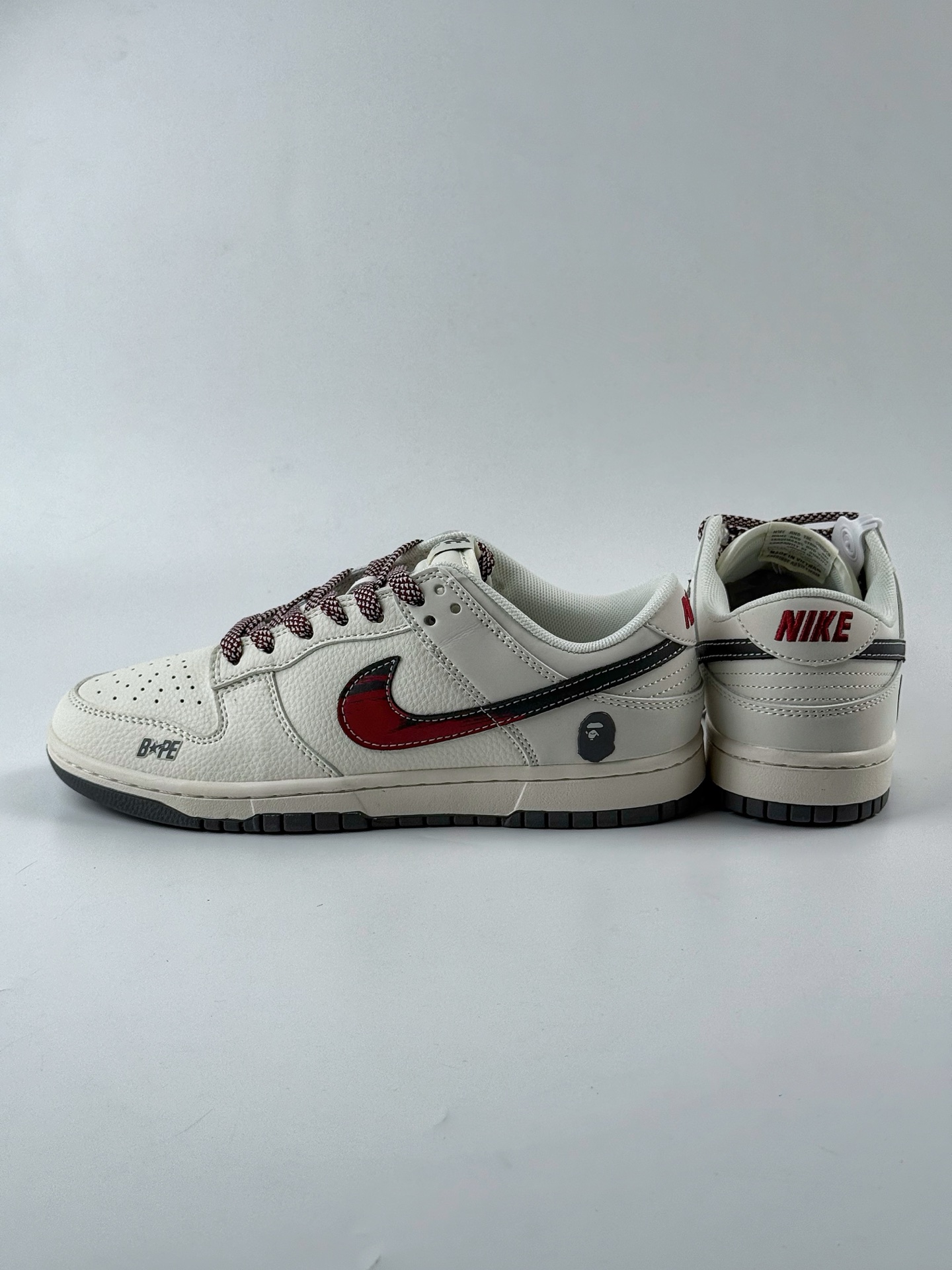 Nike SB Dunk Low x BAPE 白红黑满天星 JJ2508-561