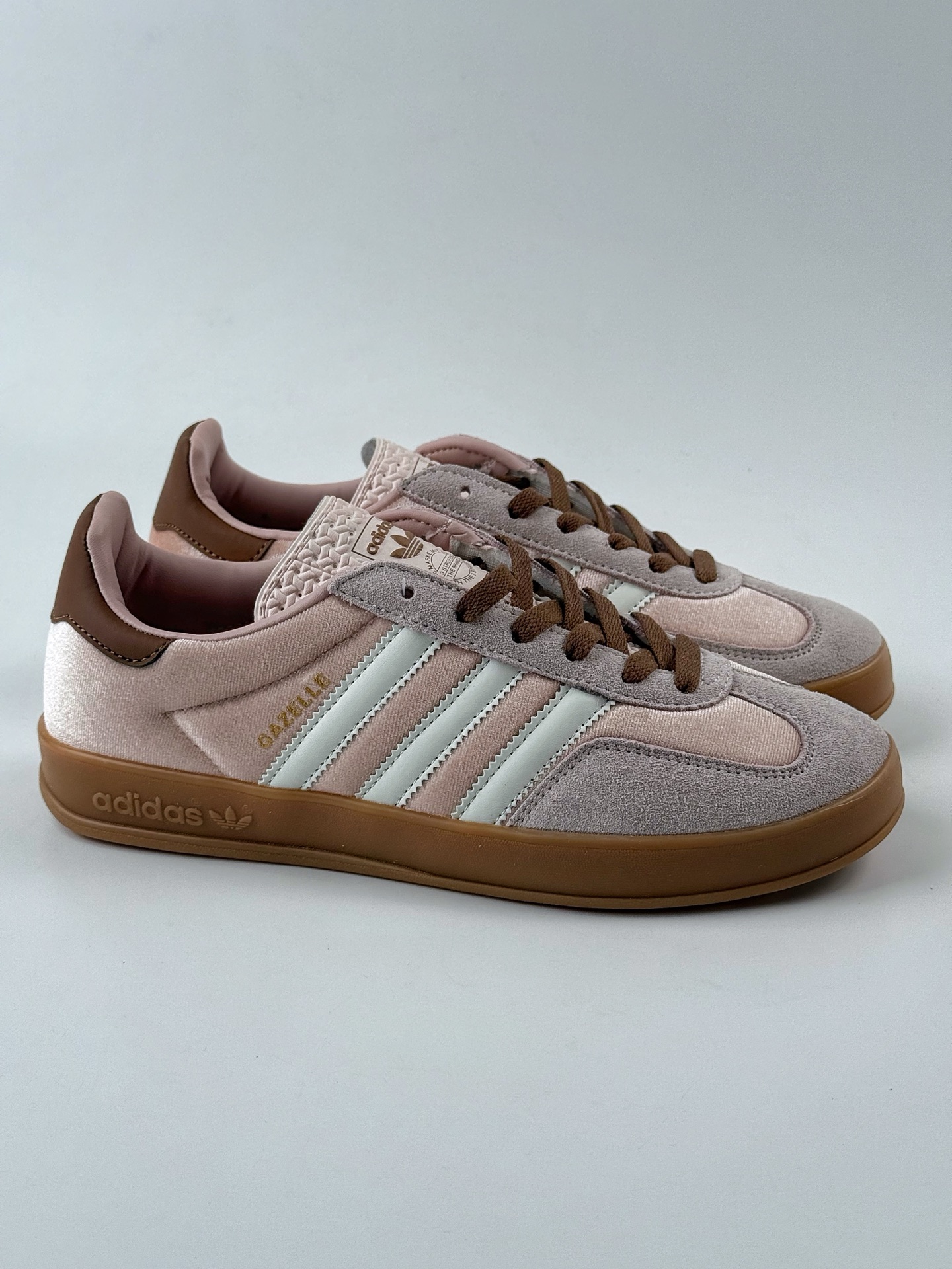 adidas Originals Gazelle INdoor 粉白 三叶草休闲防滑耐磨低帮板鞋 JR0232