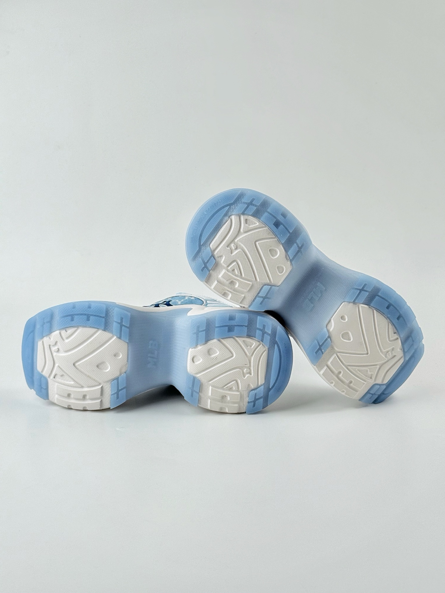 NY美国榄球洋基队 x MLB Chunky Runner Basic 厚底老爹厚底休闲运动慢跑鞋 3ASHW065N