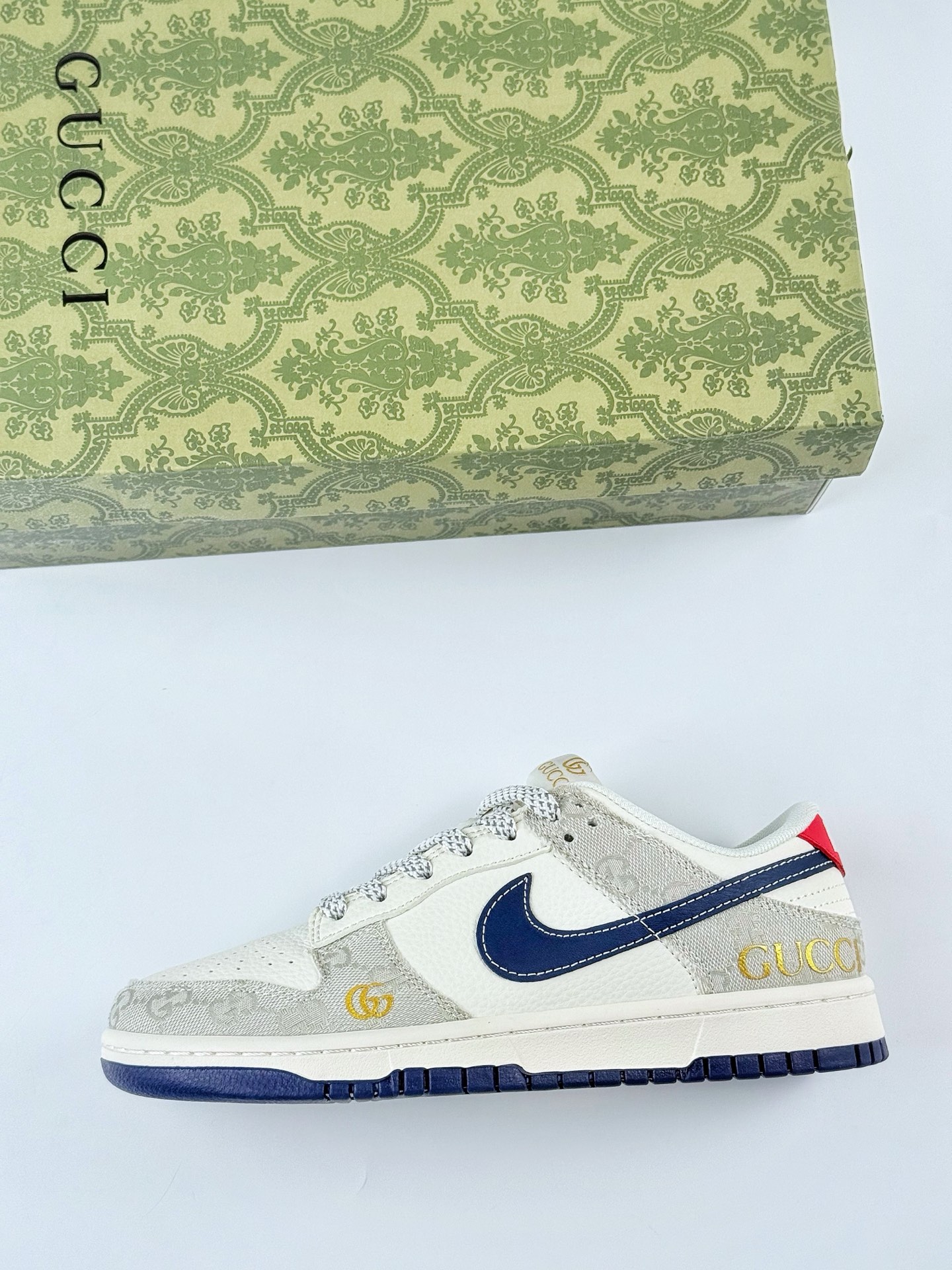 Nike SB Dunk Low x GUCCI 白黄蓝满天星 FC1688-225