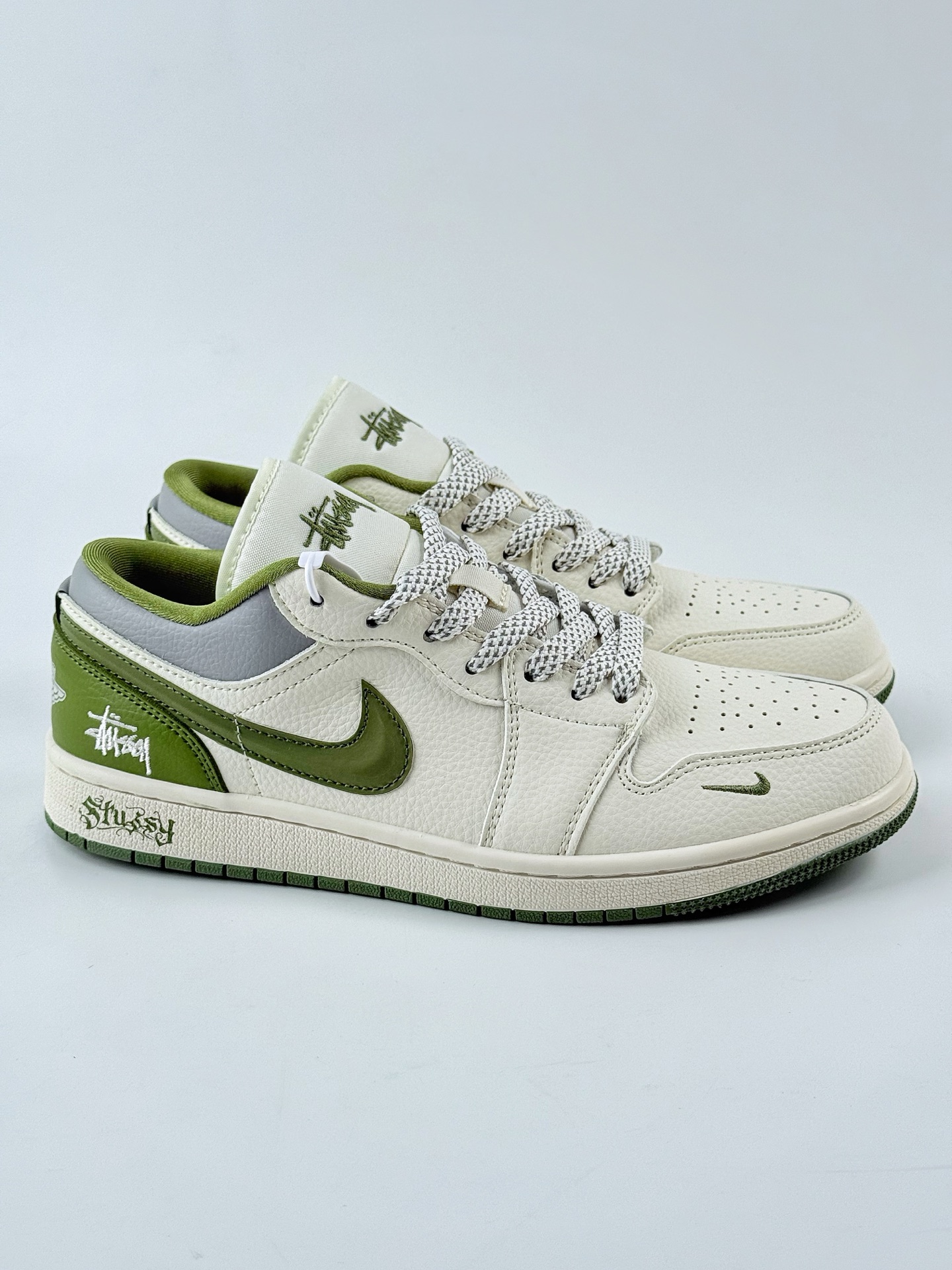 Air Jordan 1 Retro Low x Stussy 白绿小钩满天星 XS6086-558