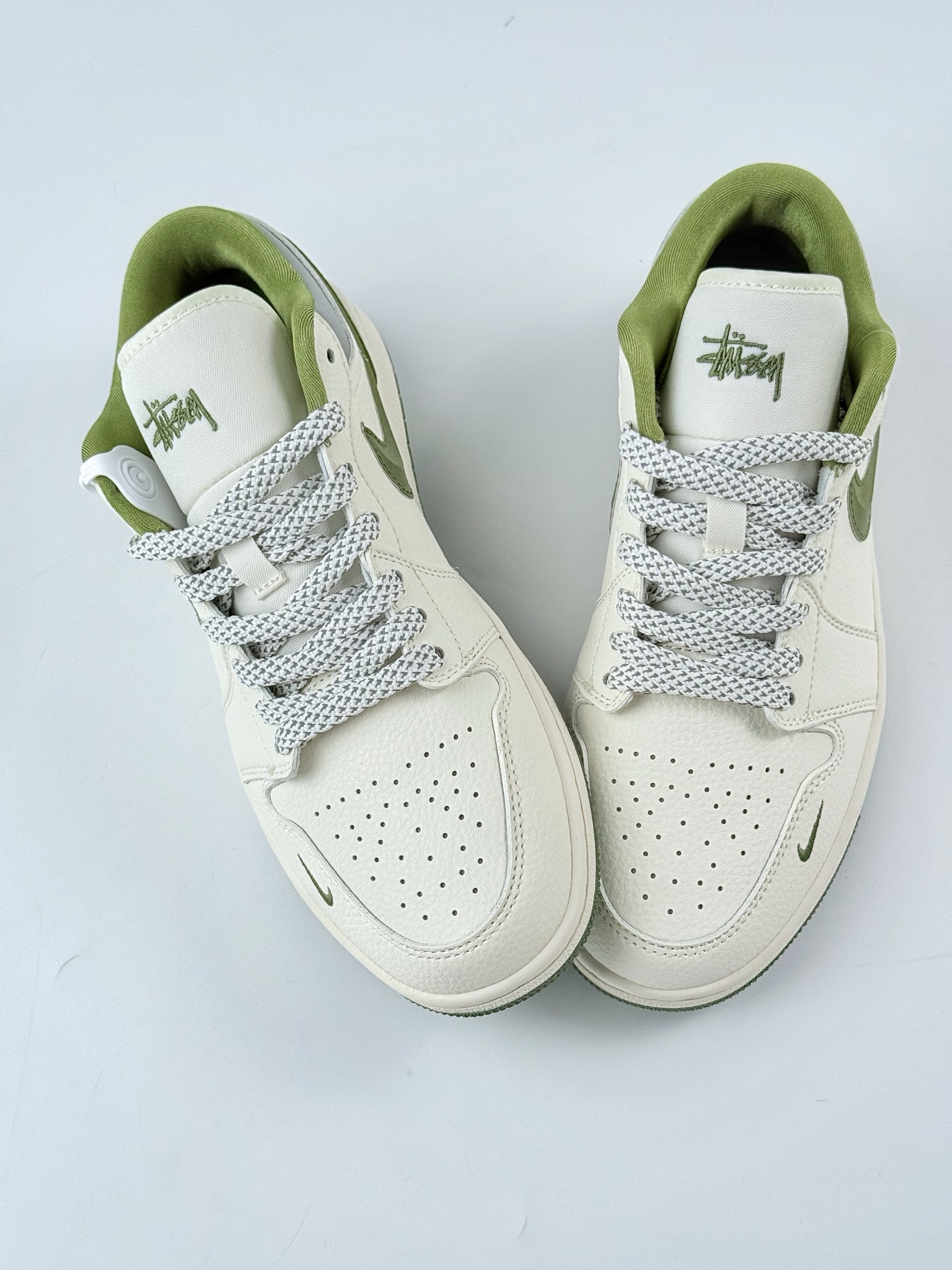 Air Jordan 1 Retro Low x Stussy 白绿小钩满天星 XS6086-558