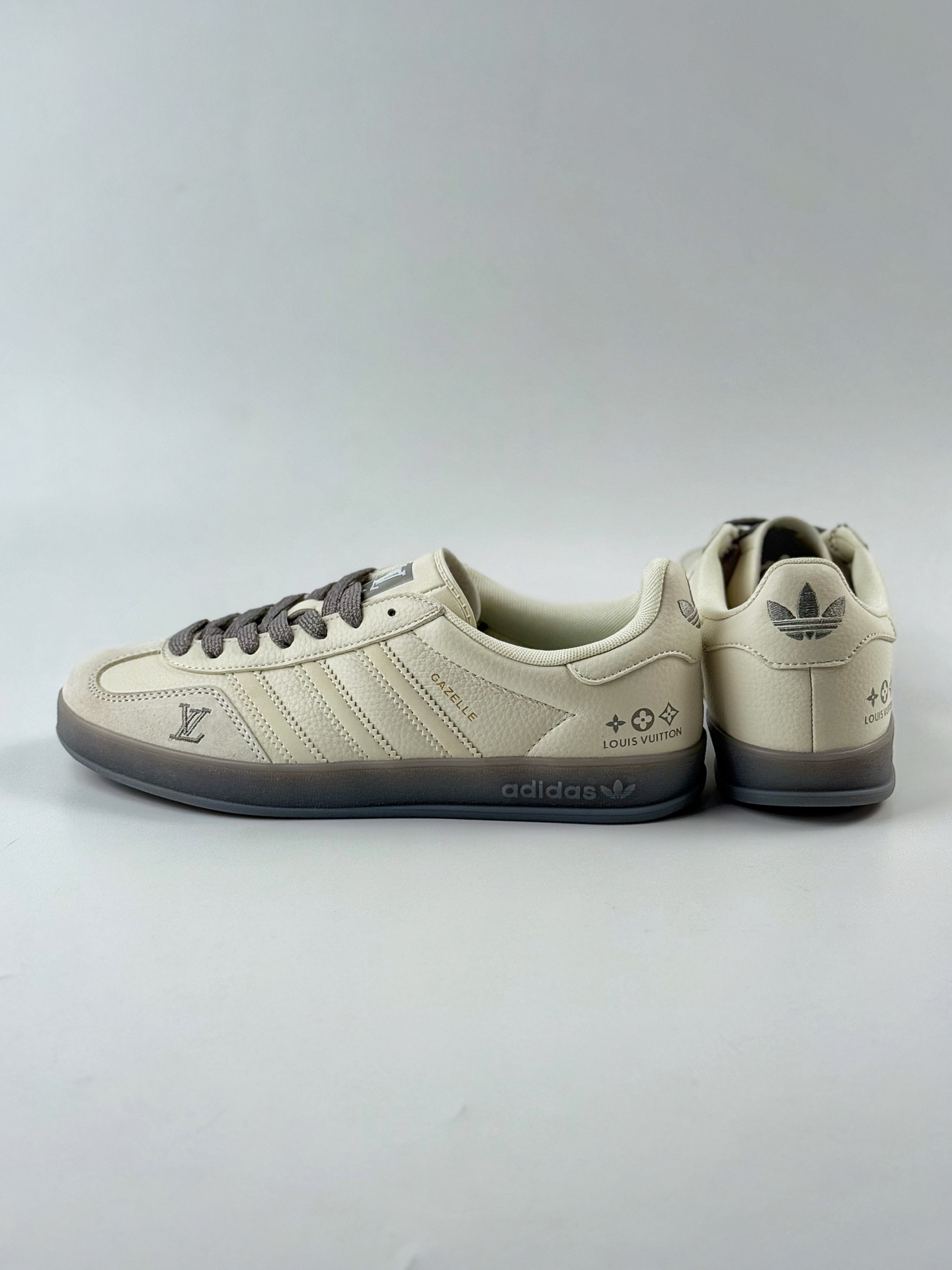 adidas Originals Gazelle INdoor x Louis Vuitton 白灰满天星 三叶草休闲防滑耐磨低帮板鞋 DM1234-005