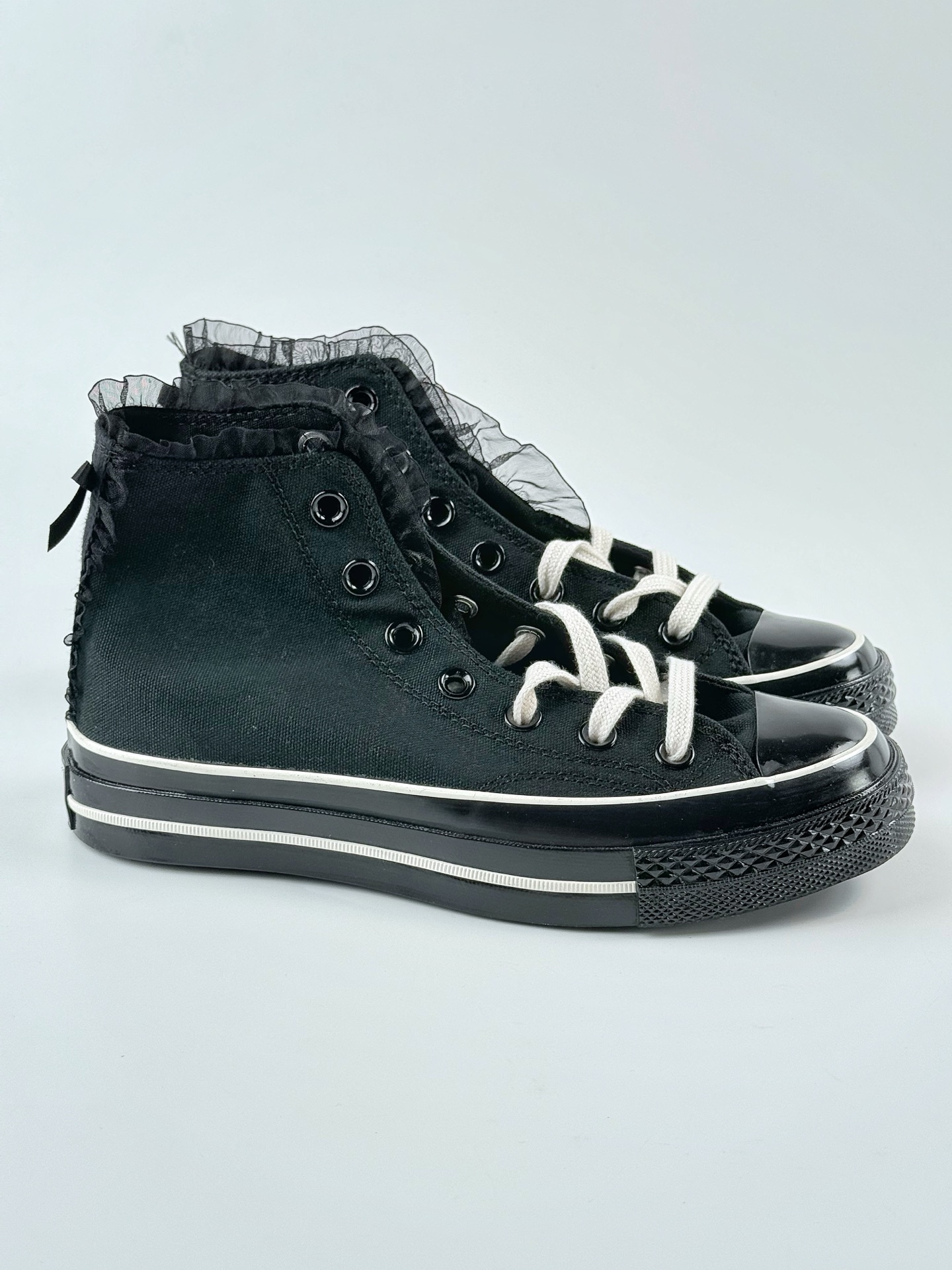 Converse 1970s 鞋边蕾丝甜酷朋克风高帮帆布鞋 A10026C