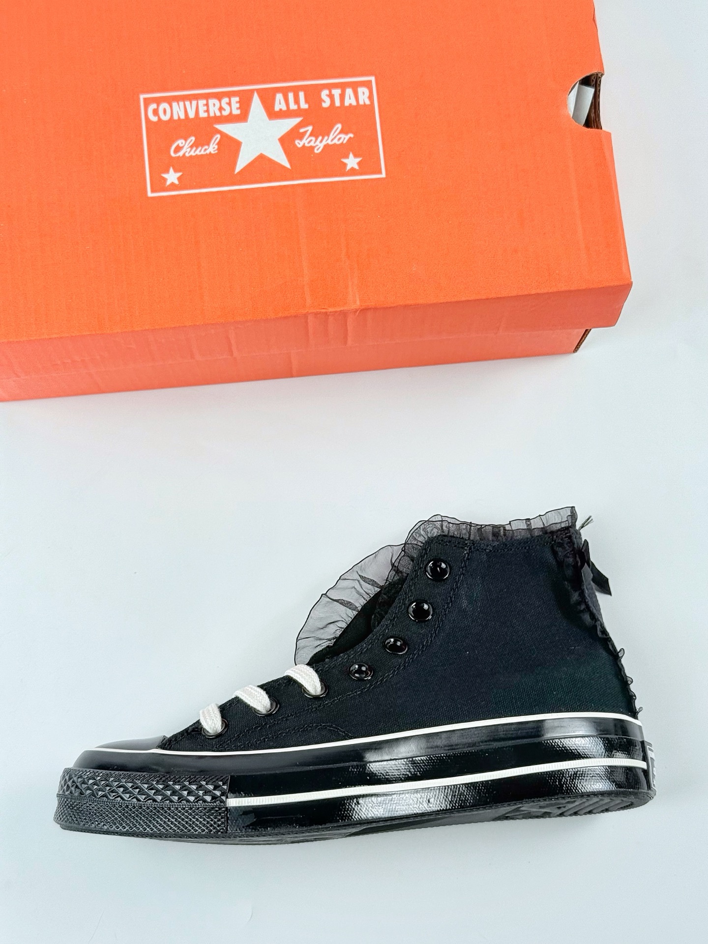 Converse 1970s 鞋边蕾丝甜酷朋克风高帮帆布鞋 A10026C