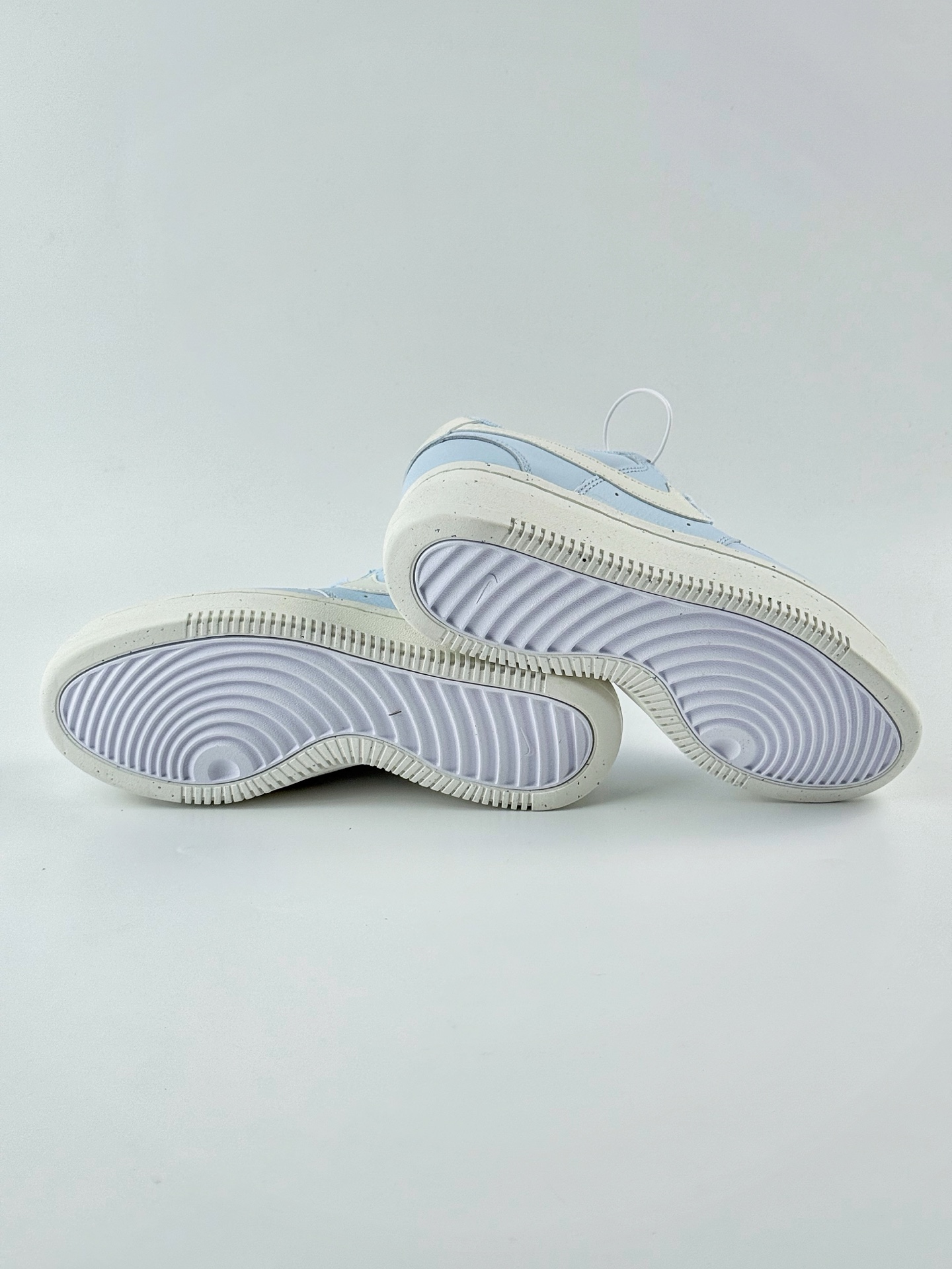 Nike Court Vision ALTALTR Low 休闲运动板鞋 DZ5394-400