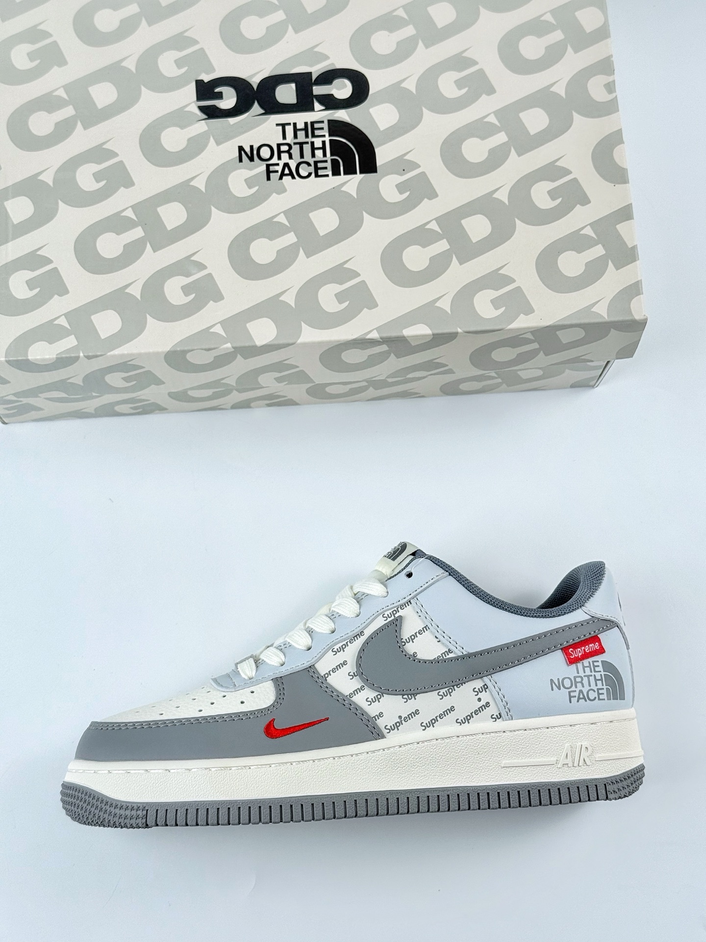 Nike Air Force 1 Low 07 x Suoreme x The North Face 白灰红小钩 JJ2508-715
