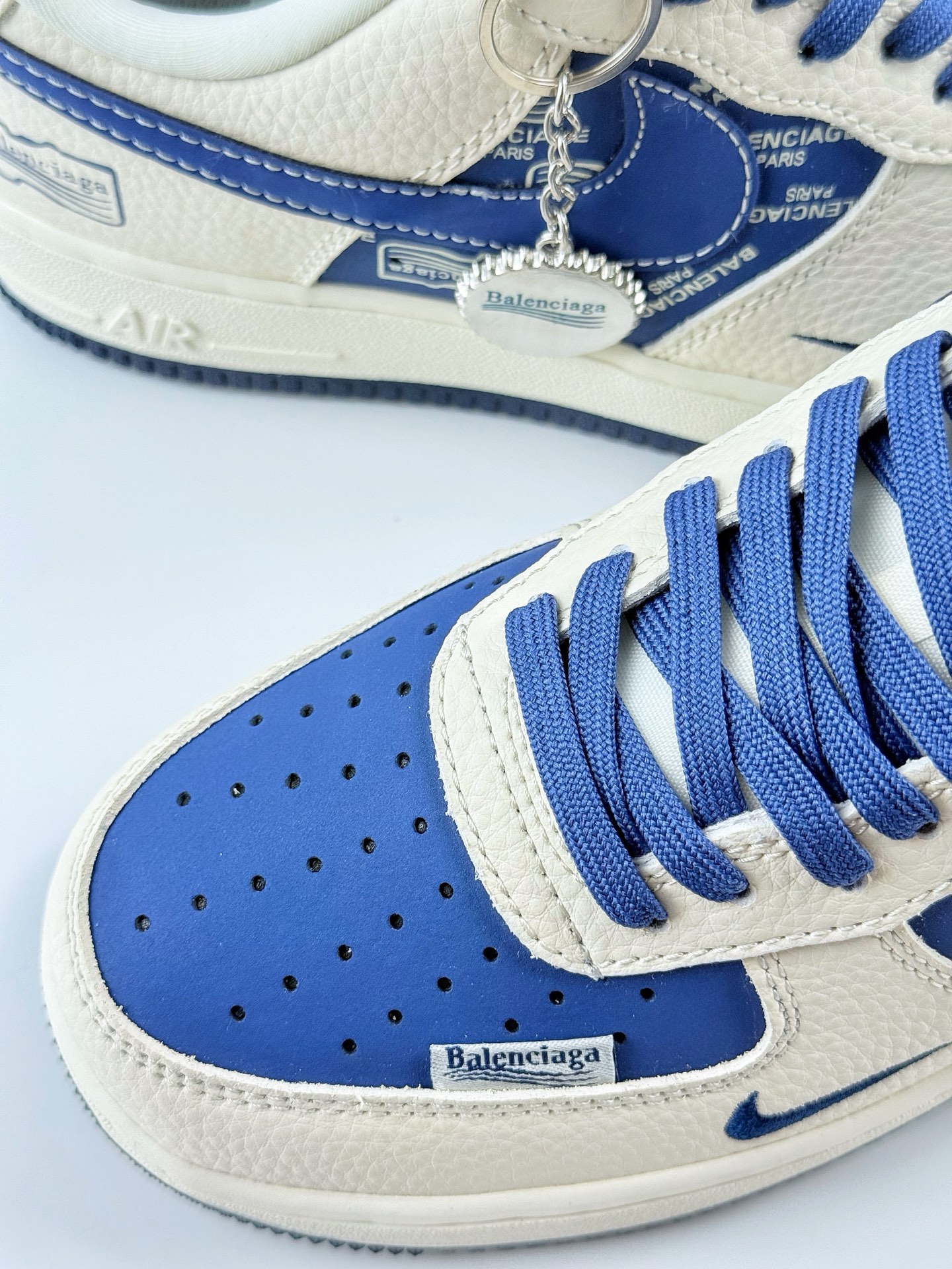 Nike Air Force 1 Low 07 x Balenciaga 白蓝小钩 DF0188-062
