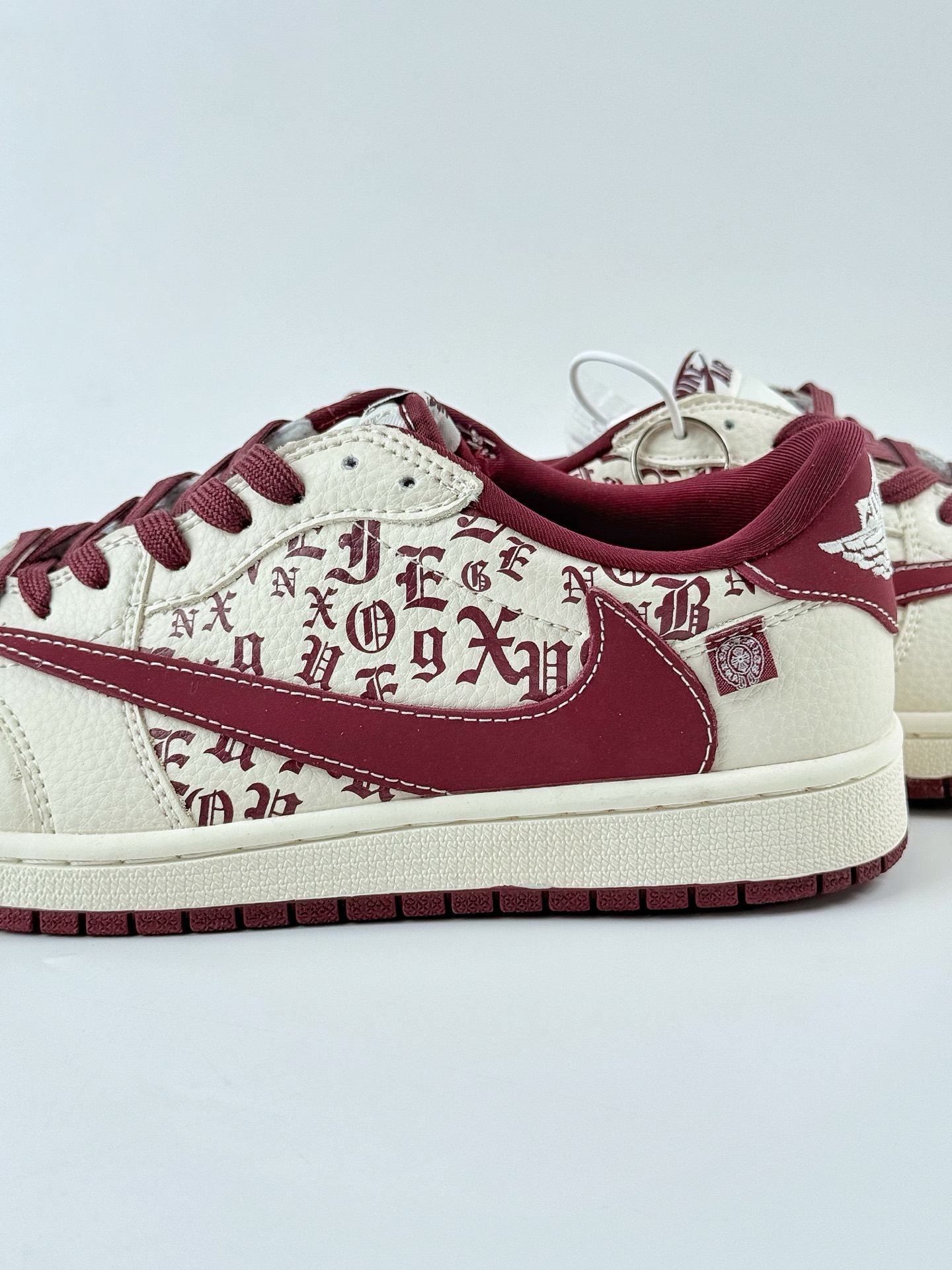 Travis Scott x Nike Air Jordan 1 Low x Chrome Hearts Air Jordan 1 Low 反转白红小钩倒钩 LD2025-016