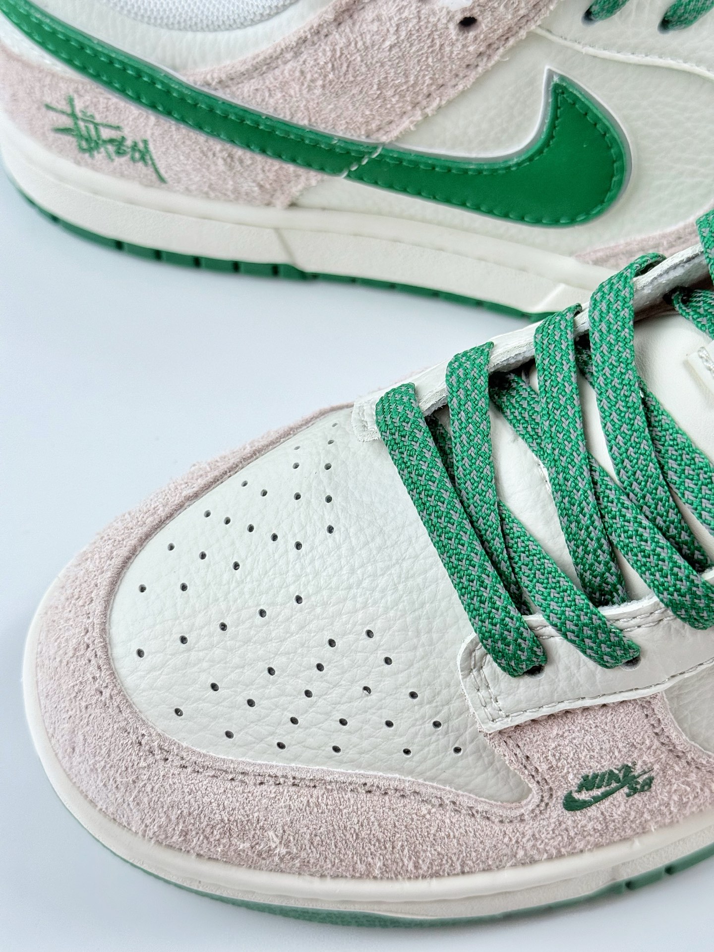Nike SB Dunk Low x Stussy 白绿小钩满天星 FX1588-305