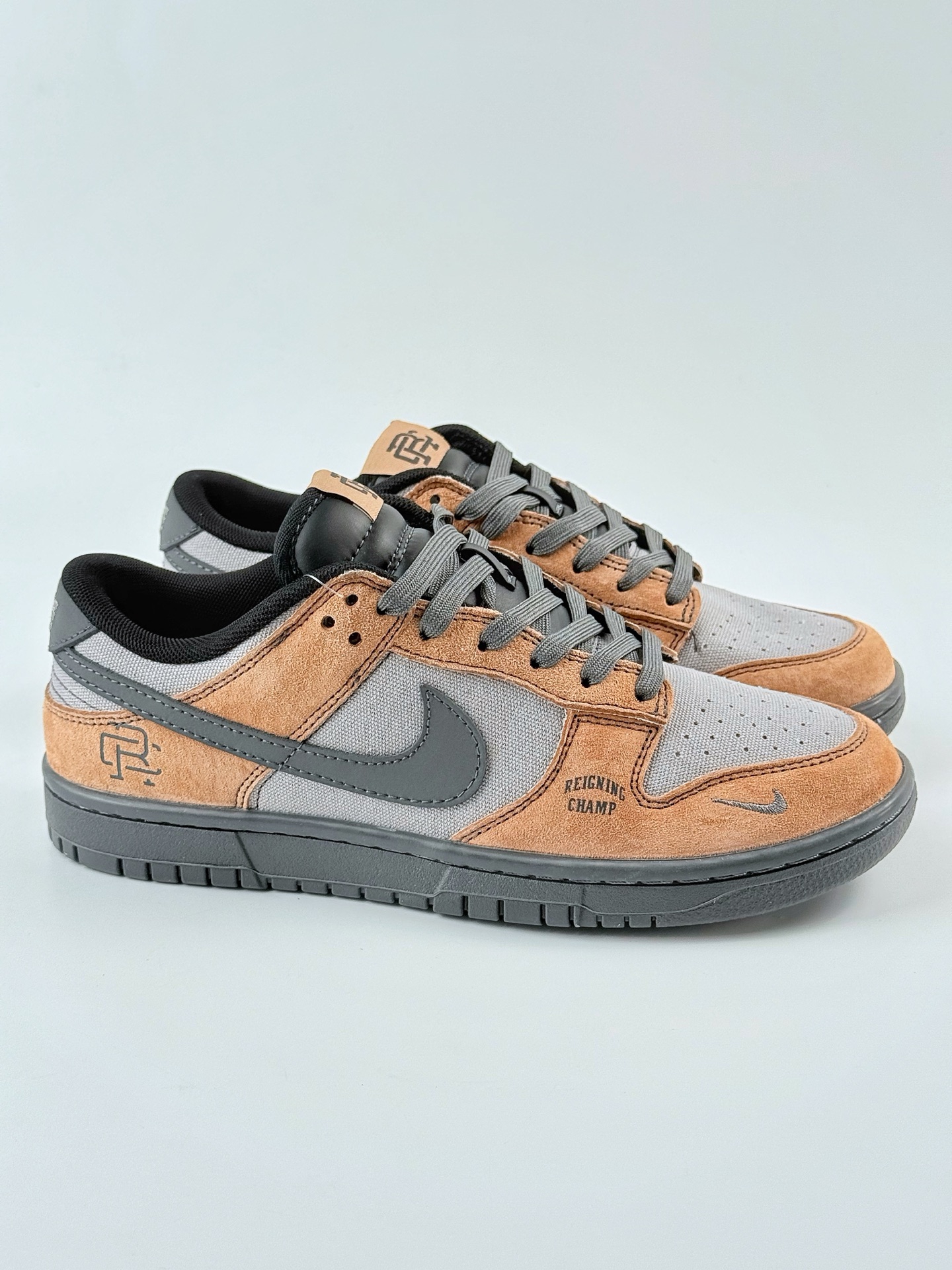 Nike SB Dunk Low x Reigning Champ 棕灰小钩 FX1588-303
