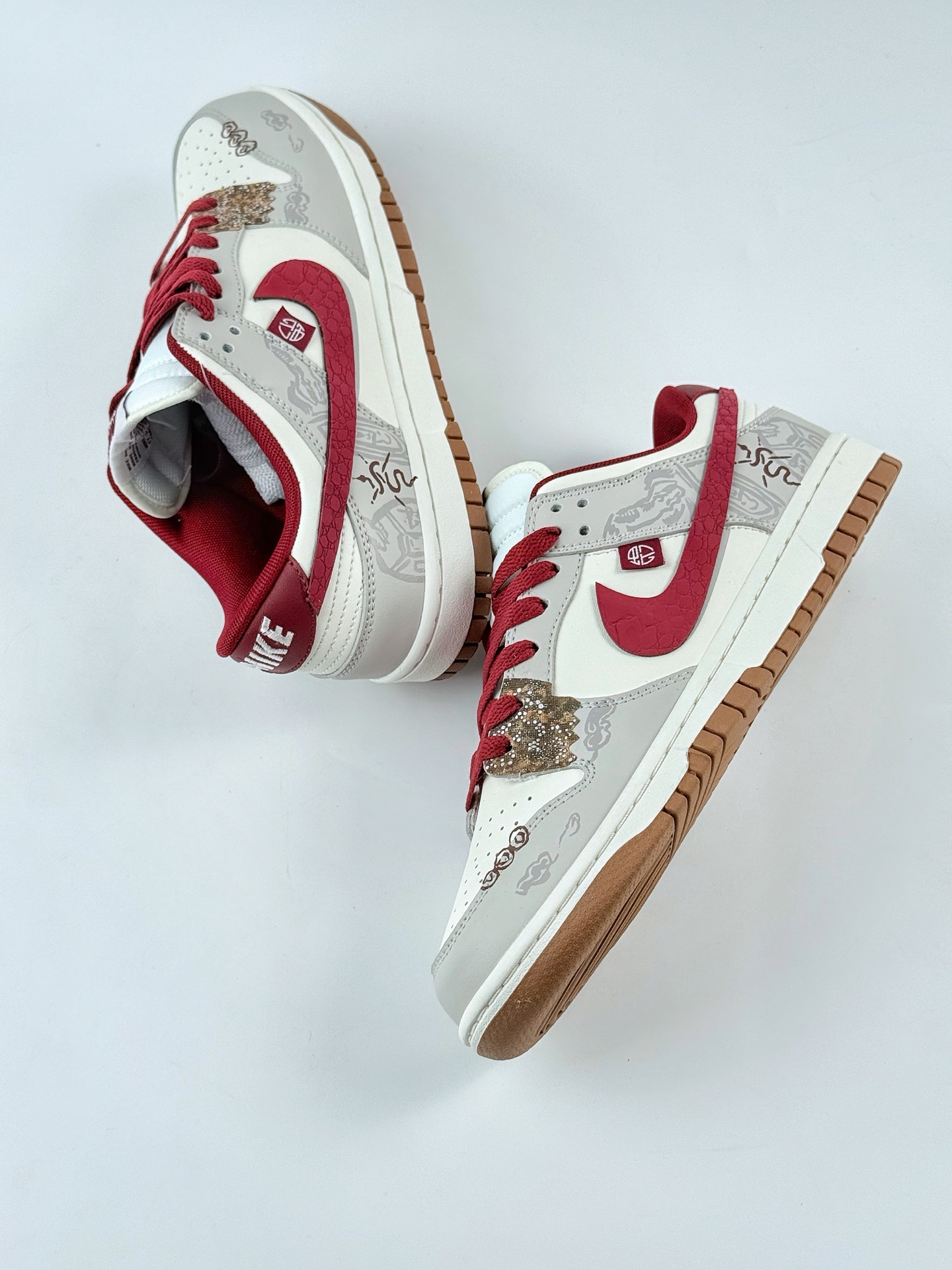 Nike SB Dunk Low 考拉派对 环岁之礼 巳巳如意 米红 FB7160-161