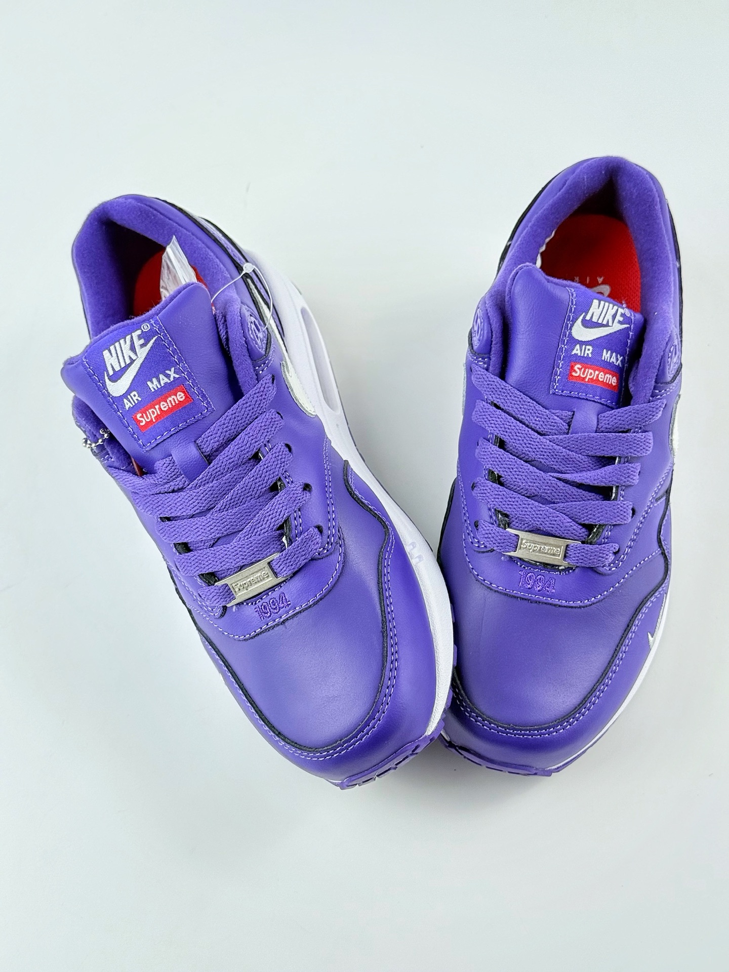 Nike Air Max 1 x Supreme 87 复古休闲跑步鞋 HF8813-500