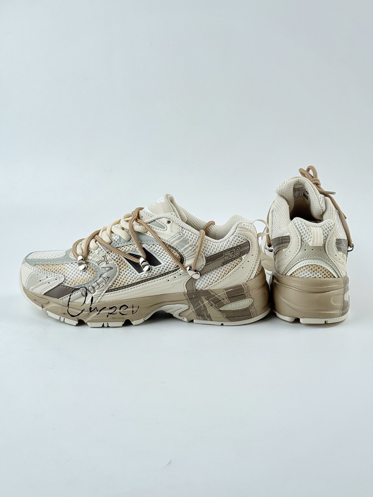 新百伦New Balance MR530系列 达芬奇定制 沙漠行者 废土风 复古老爹风网布跑步休闲运动鞋 MR530AA1