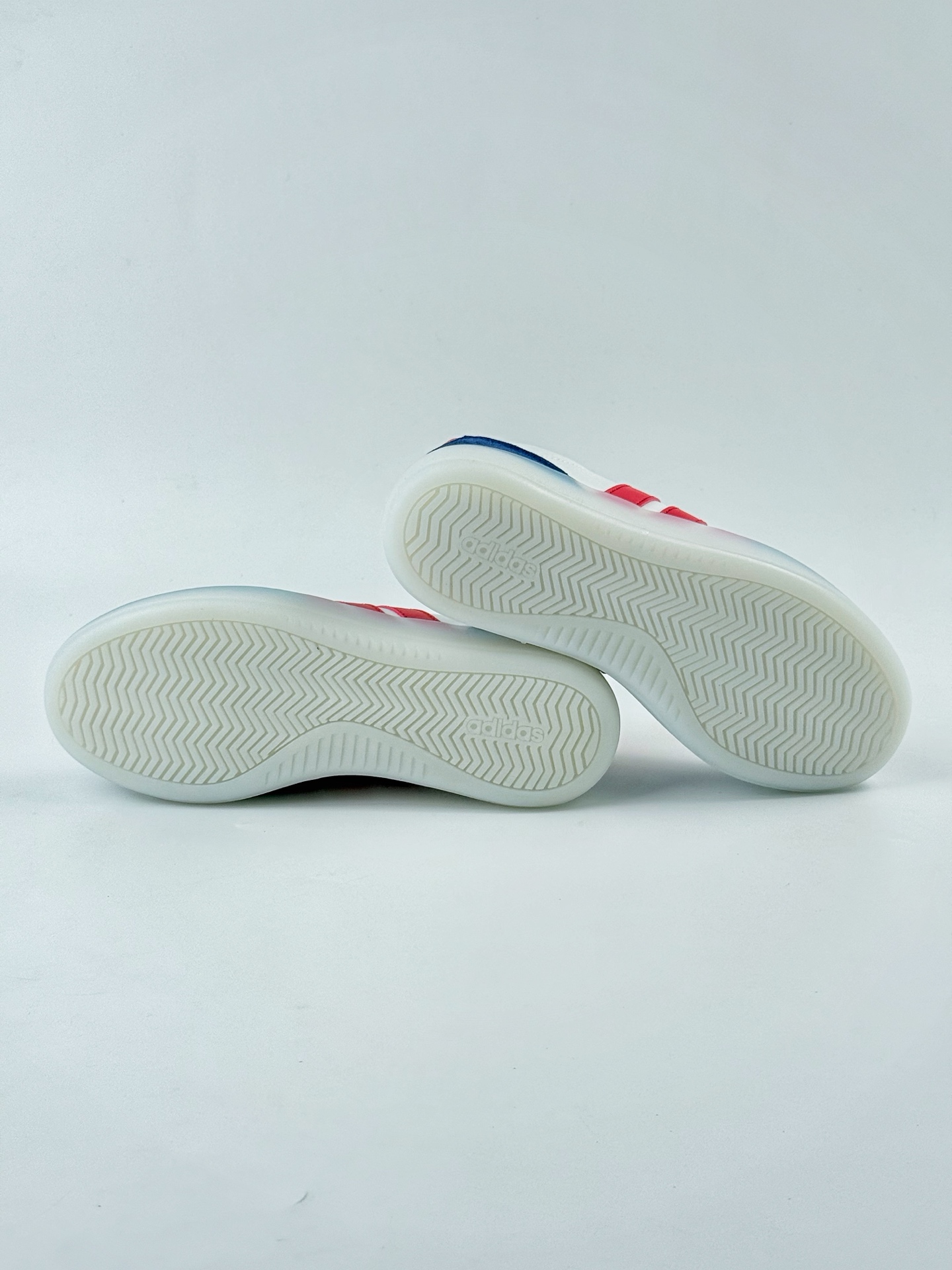 adidas BARREDA DECODE 果冻T头鞋 板鞋德训鞋男女阿迪达斯轻运动鞋 JP9667