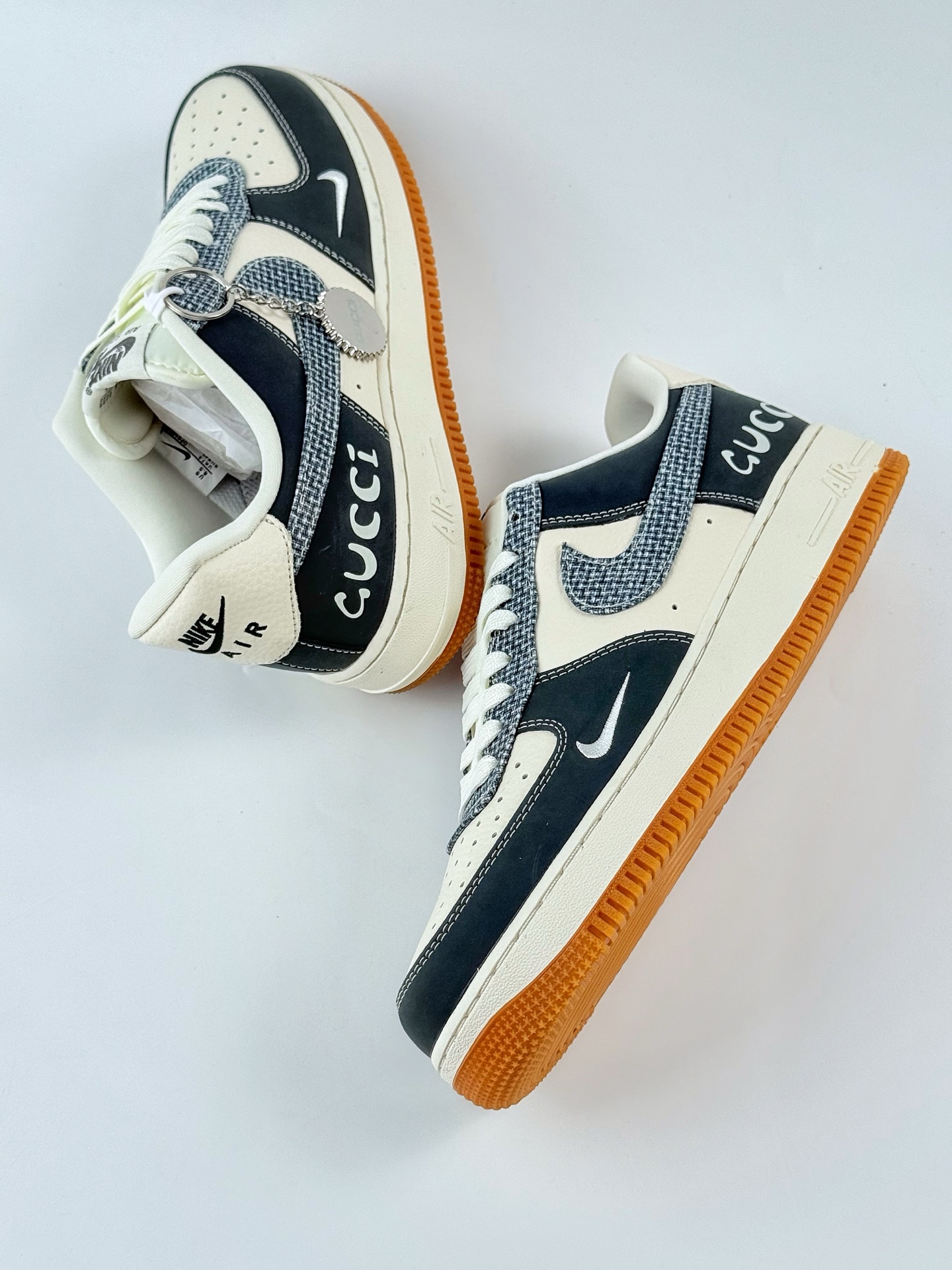 Nike Air Force 1 Low 07 x GUCCI 黑白小钩满天星 DF0188-058