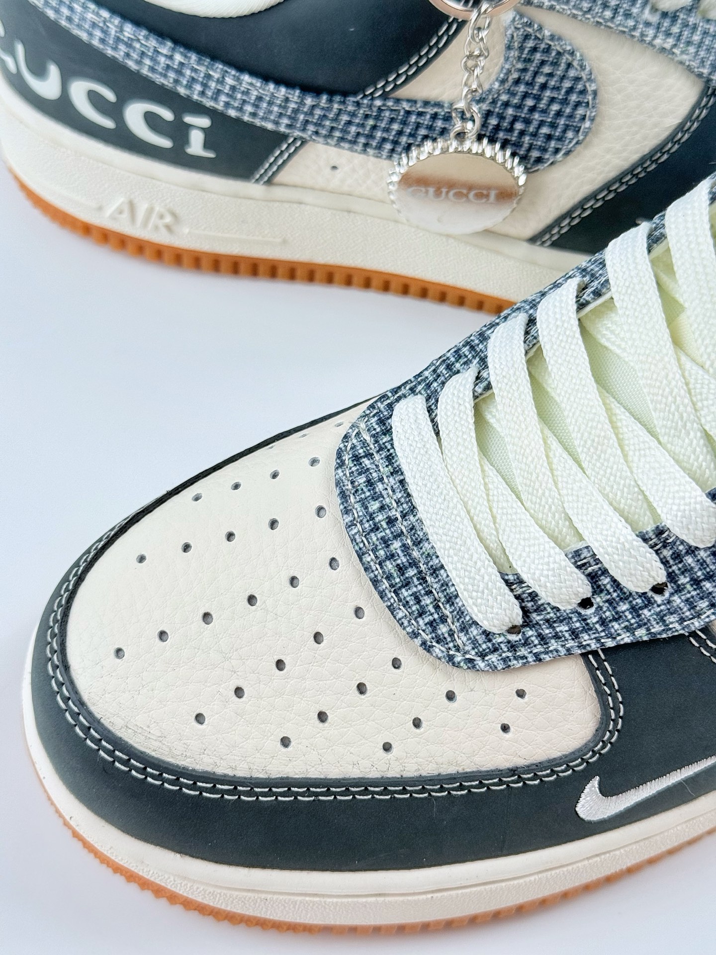 Nike Air Force 1 Low 07 x GUCCI 黑白小钩满天星 DF0188-058