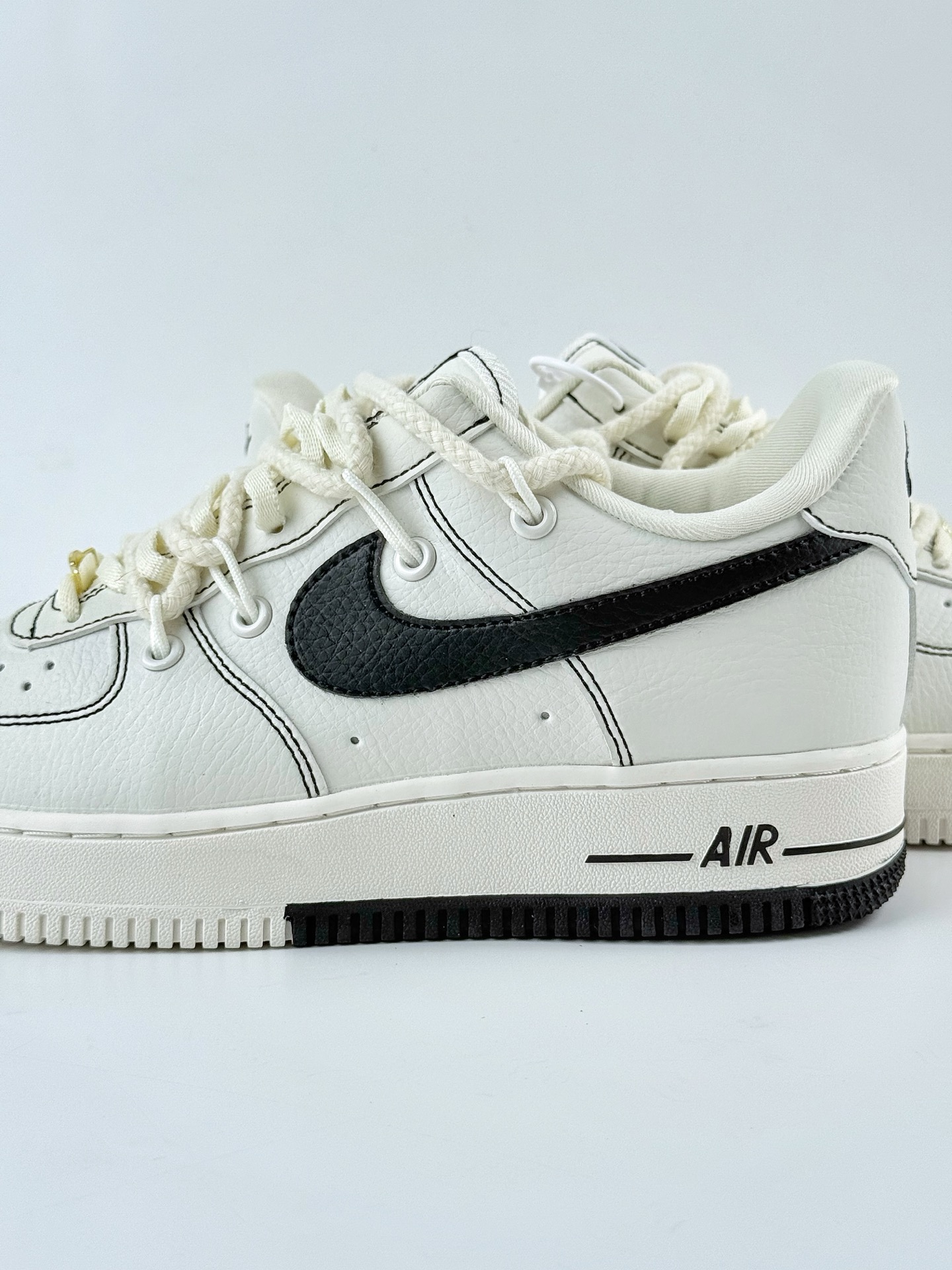 Nike Air Force 1 Low 07 白黑绑带 SX 1968002