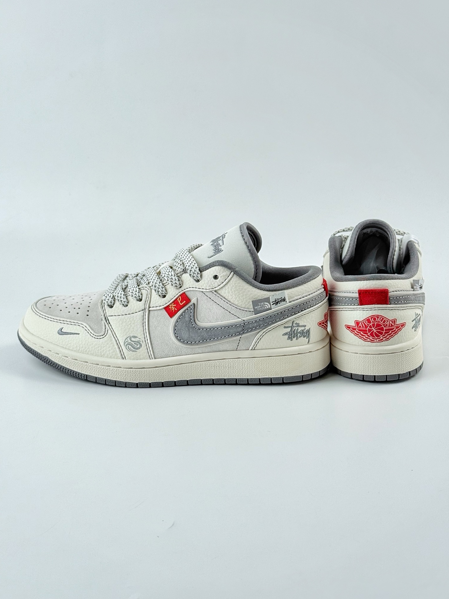 Air Jordan 1 Retro Low x Stussy 蛇年限定 白灰小钩满天星 YX5066-315