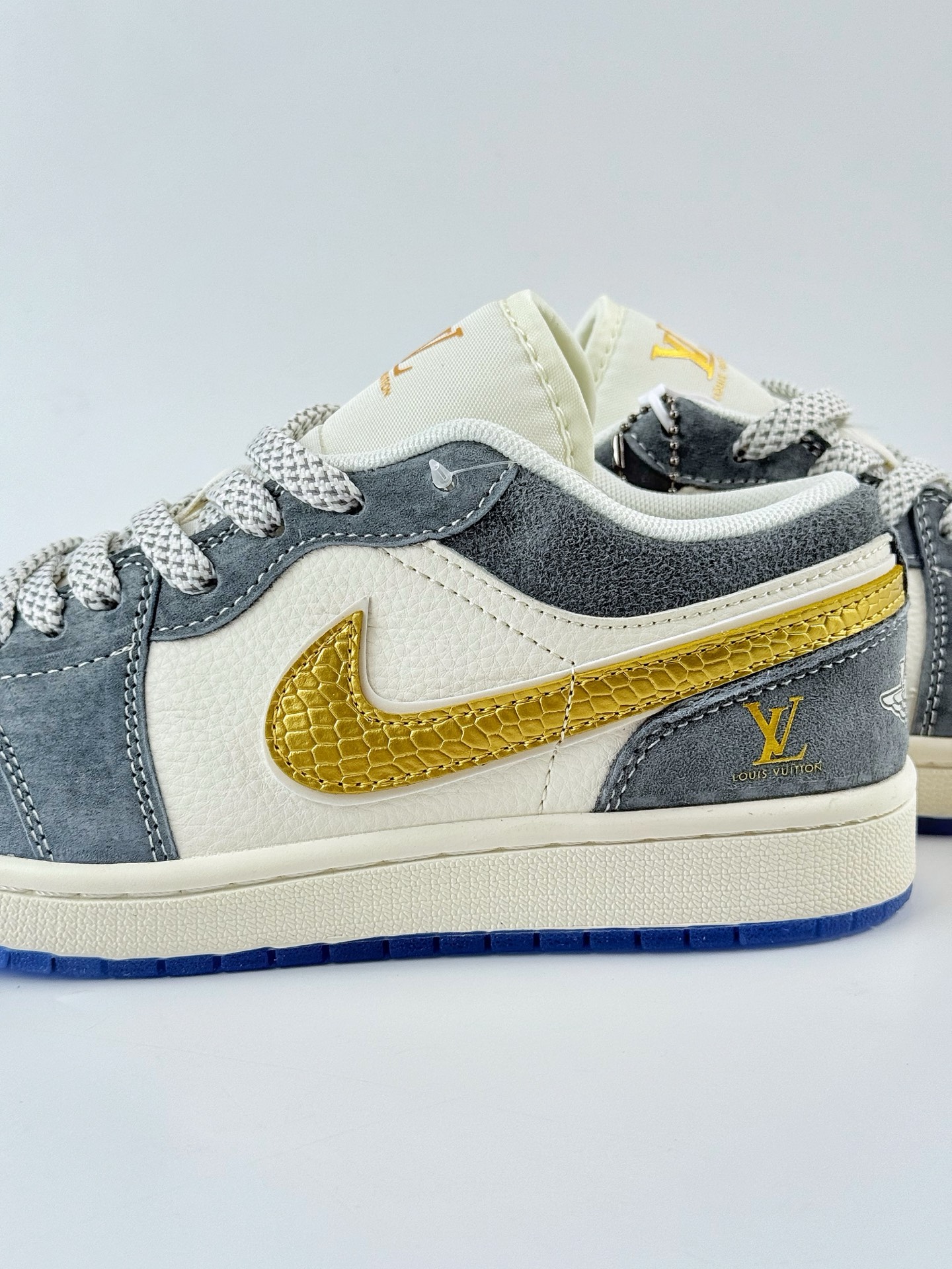 Air Jordan 1 Retro Low x Louis Vuitton 白青金小钩满天星 XX3168-167