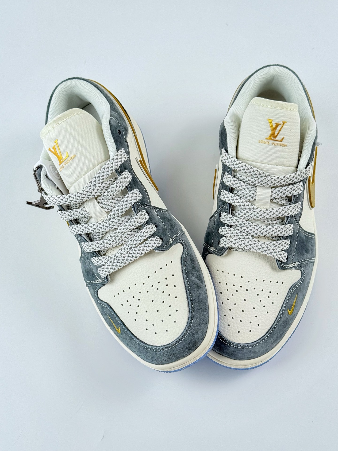 Air Jordan 1 Retro Low x Louis Vuitton 白青金小钩满天星 XX3168-167