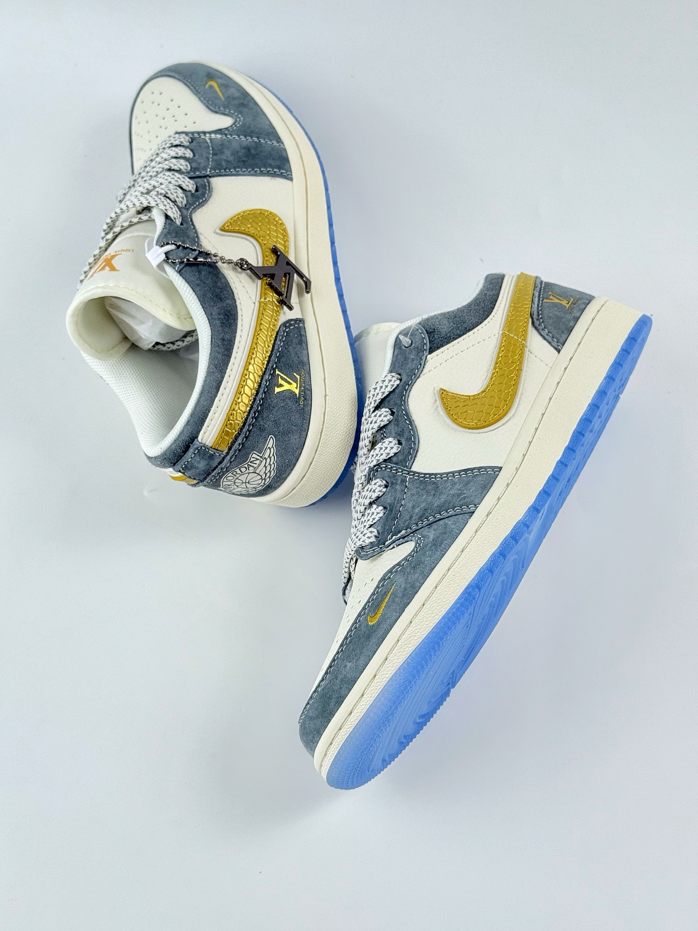 Air Jordan 1 Retro Low x Louis Vuitton 白青金小钩满天星 XX3168-167
