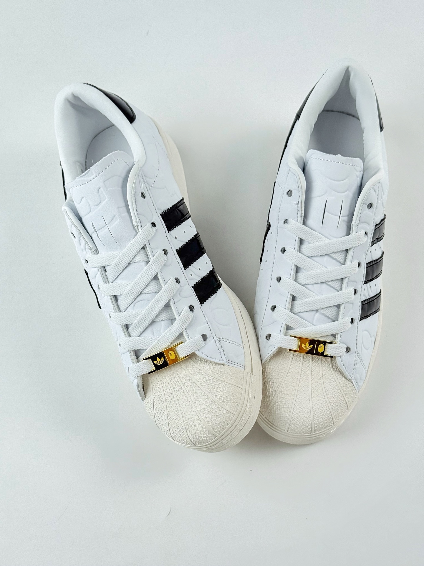 AD Originals Superstar x A BATHING APE 白 JR2701