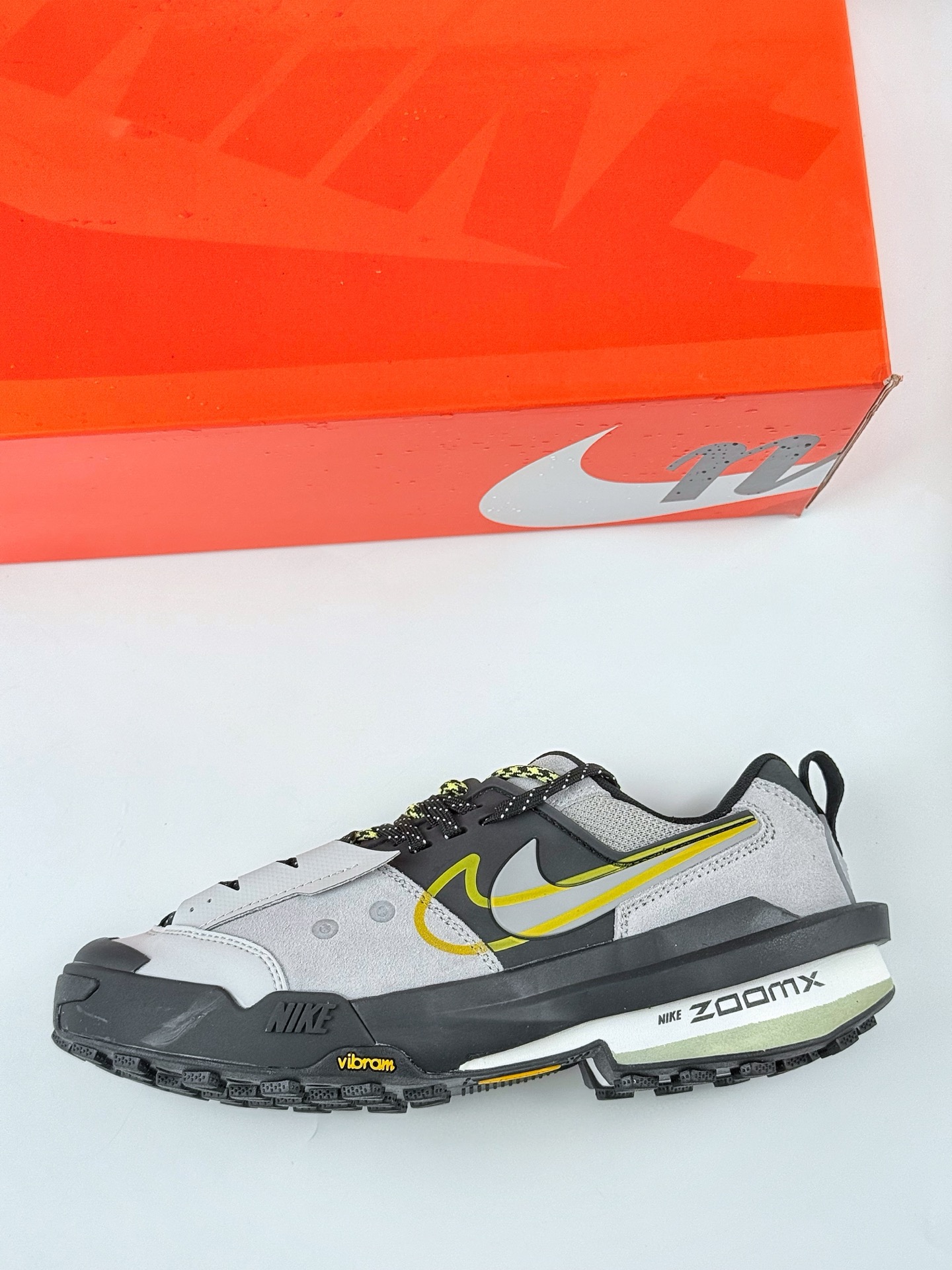 300 Sacai x Nike Zegamadome SP 联名款 舒适百搭防滑耐磨休闲运动鞋 HQ8618-003