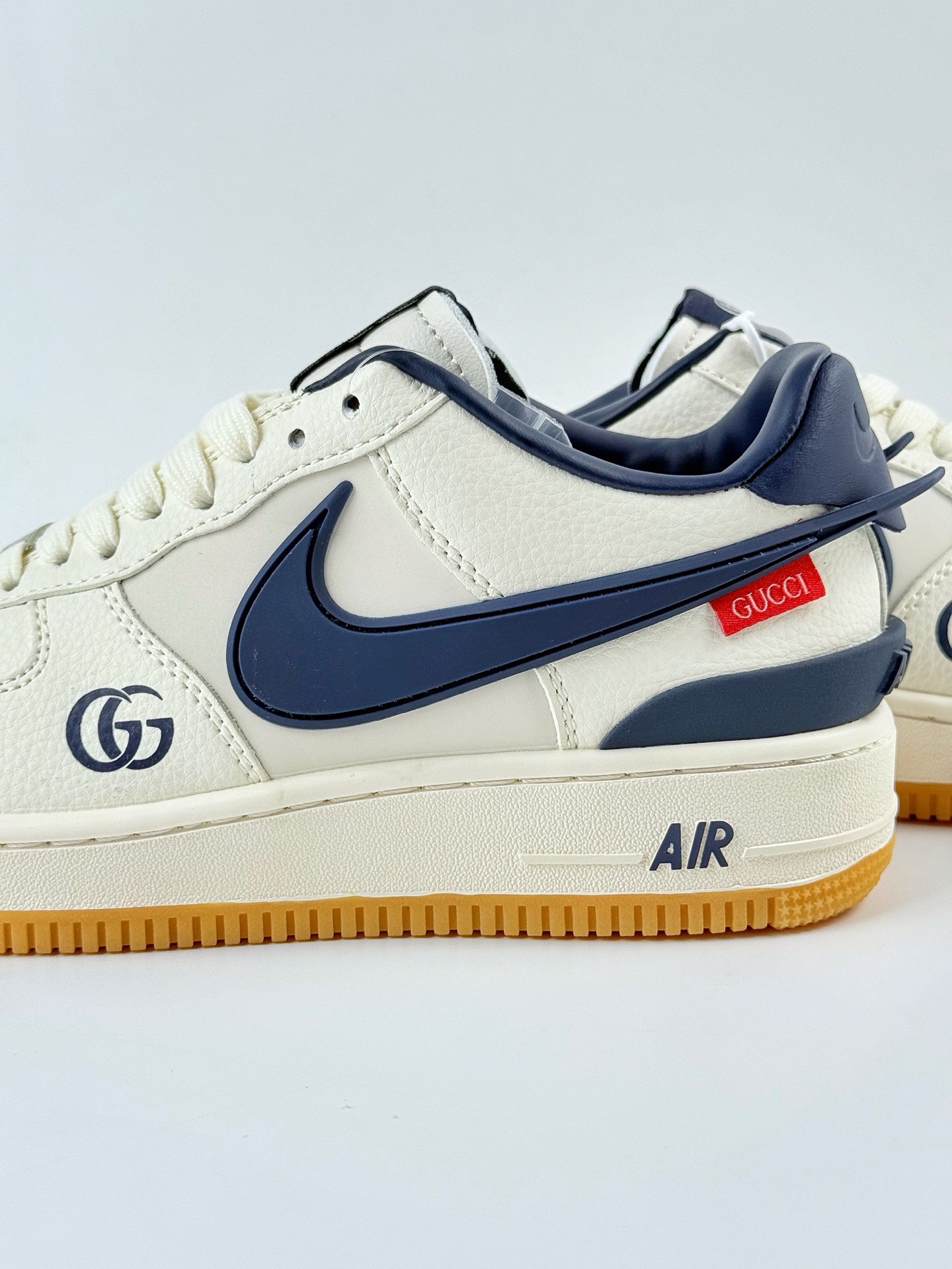 260 Nike Air Force 1 Low 07 x GUCCI 白蓝大钩 XS3464-576