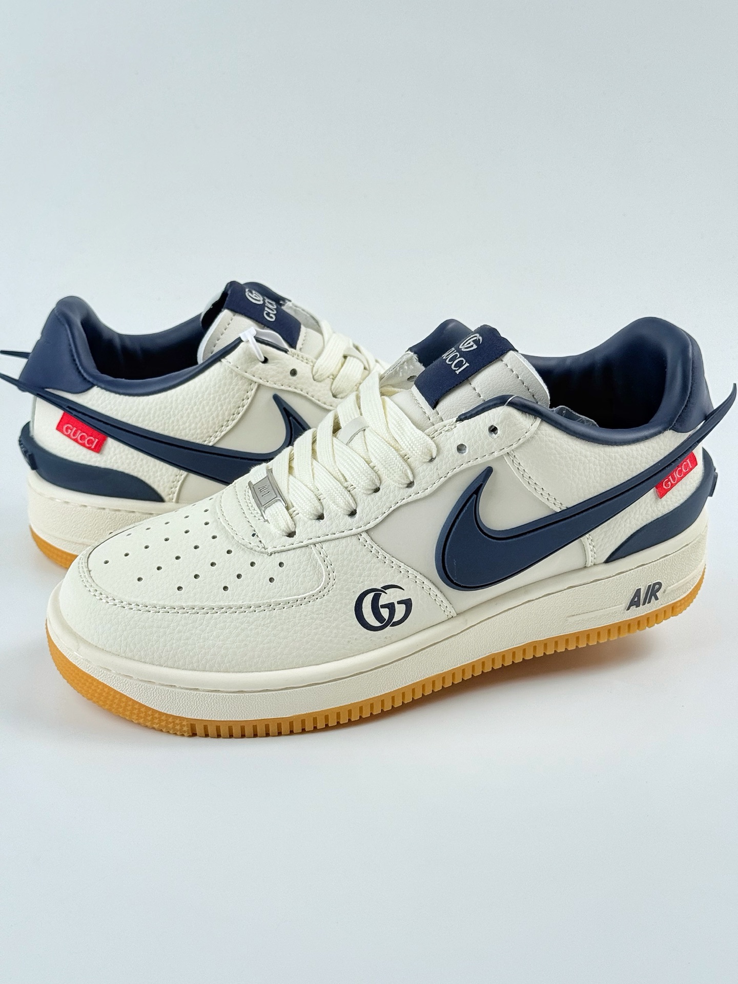 260 Nike Air Force 1 Low 07 x GUCCI 白蓝大钩 XS3464-576