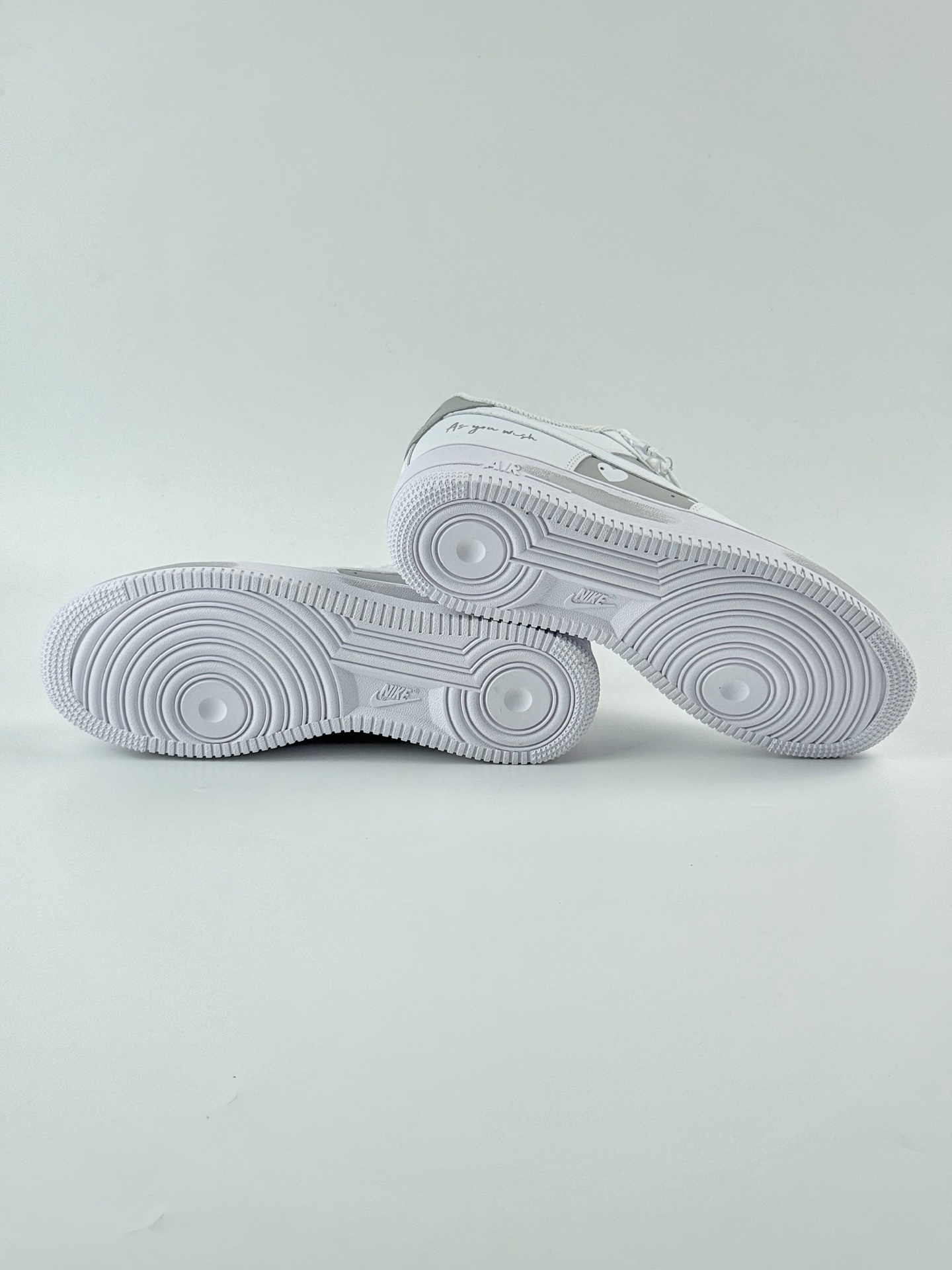 Nike Air Force 1 Low 07 白银 CW2288-111