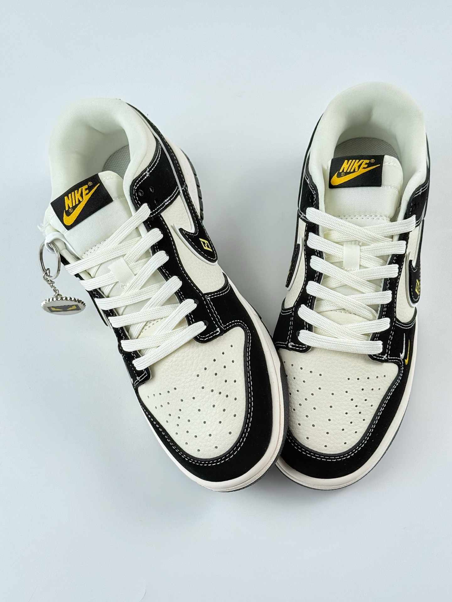 Nike SB Dunk Low x FEND 黑白黄双小钩 LW1818-115