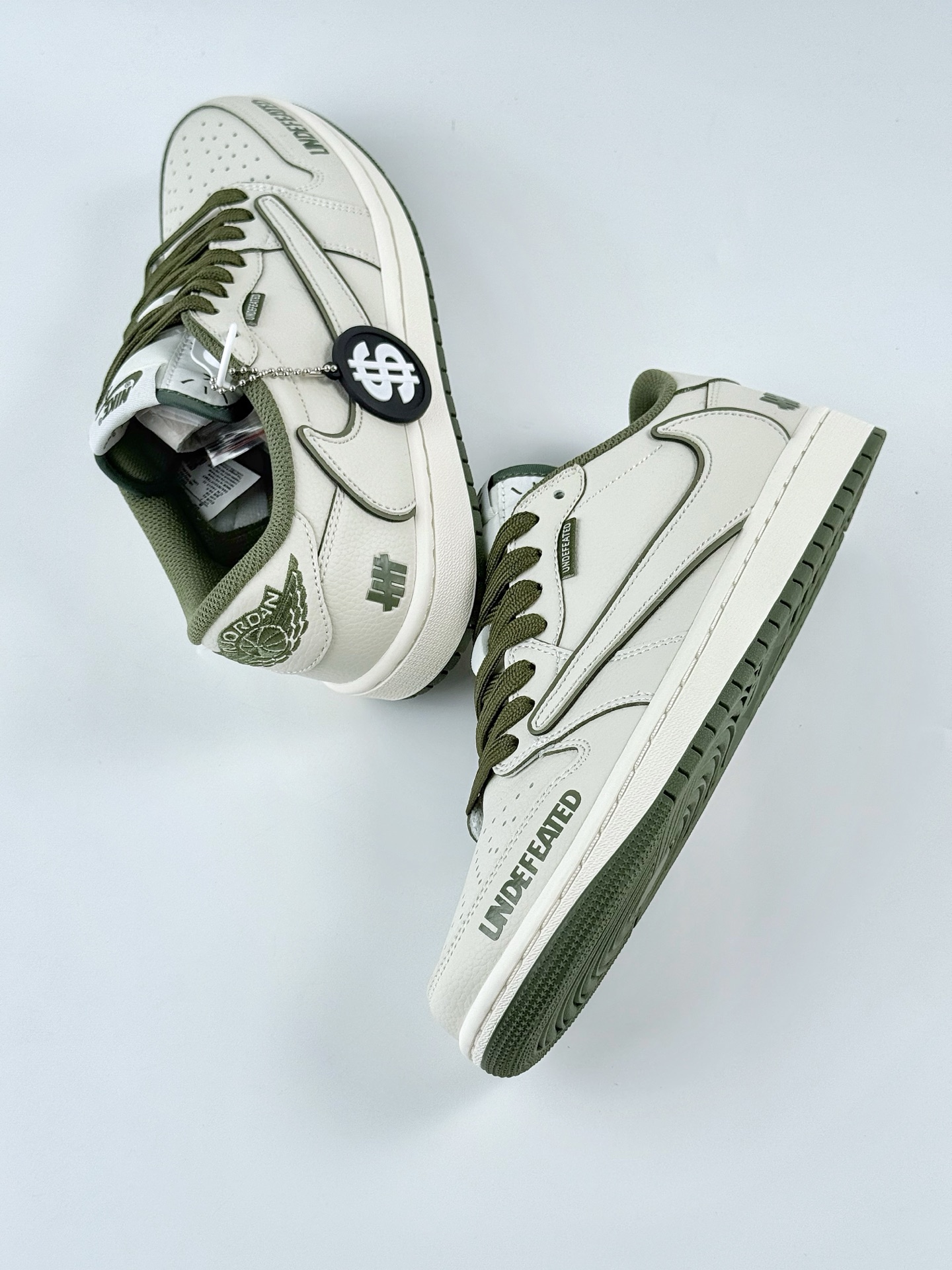 Travis Scott x Nike Air Jordan 1 Low x UNDEFEATED Air Jordan 1 Low 反转白绿倒钩 DF1845-535