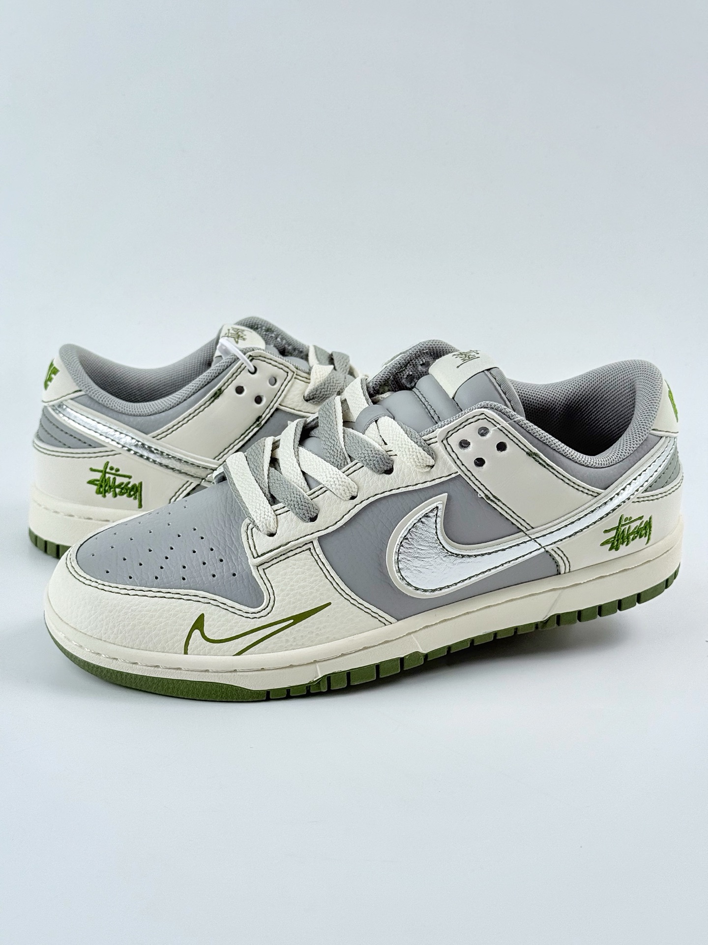 240 Nike SB Dunk Low x Stussy 白灰绿小钩双鞋带 XF8698-086
