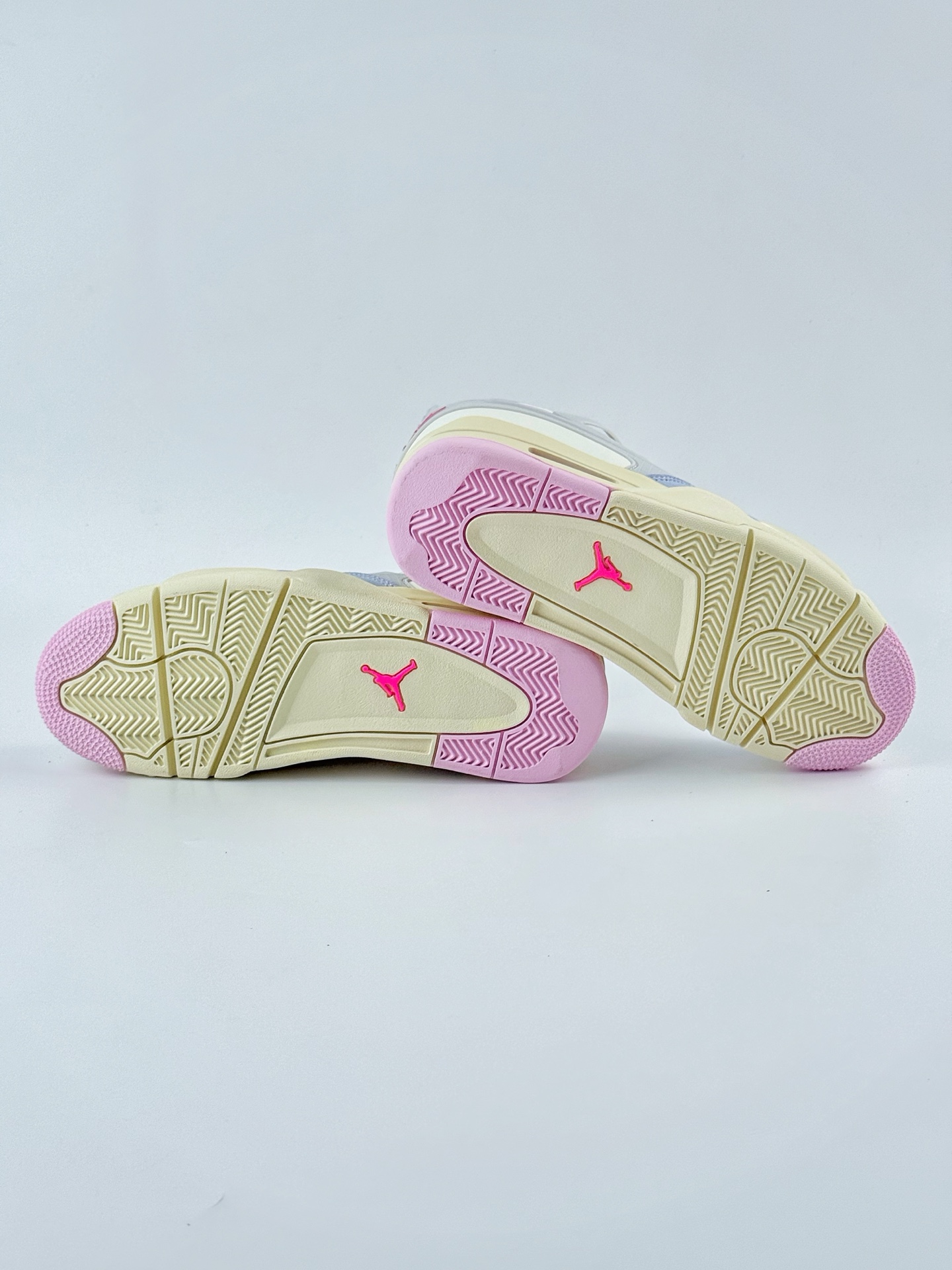 Nike Air Jordan 4 Retro RM 乔丹四代 ”Easter” 粉白蓝 IB4466-025