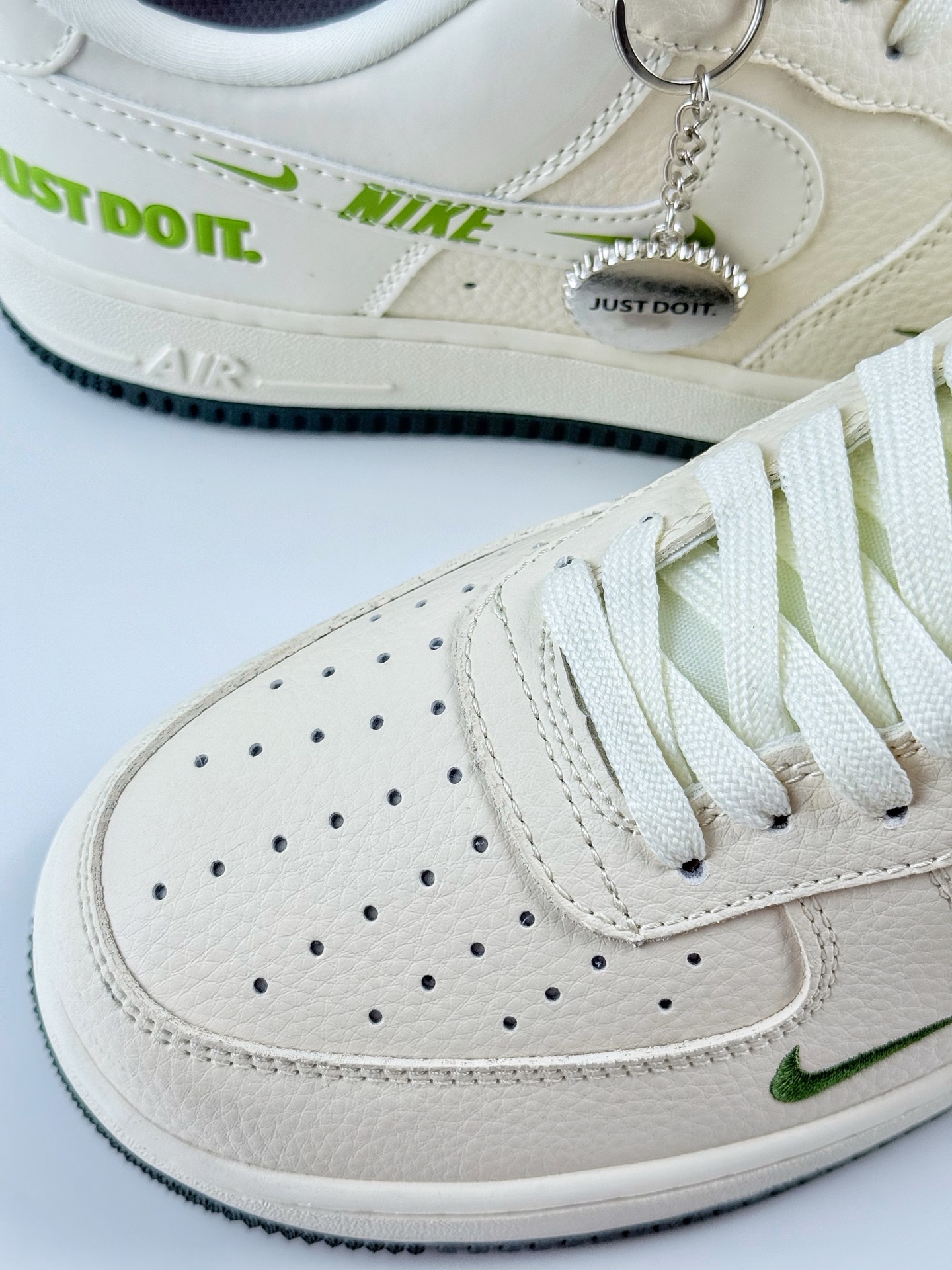 Nike Air Force 1 Low 07 白绿三小钩 DF0188-056