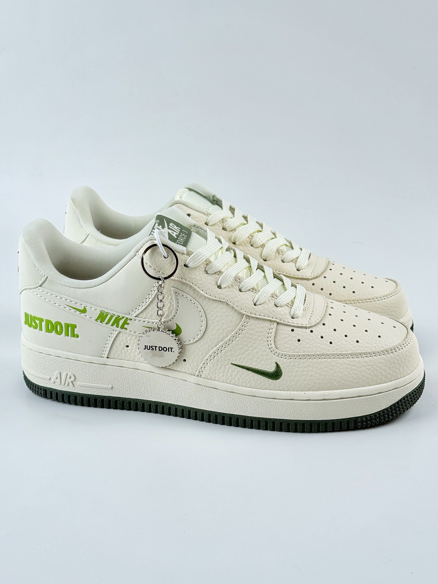 Nike Air Force 1 Low 07 白绿三小钩 DF0188-056