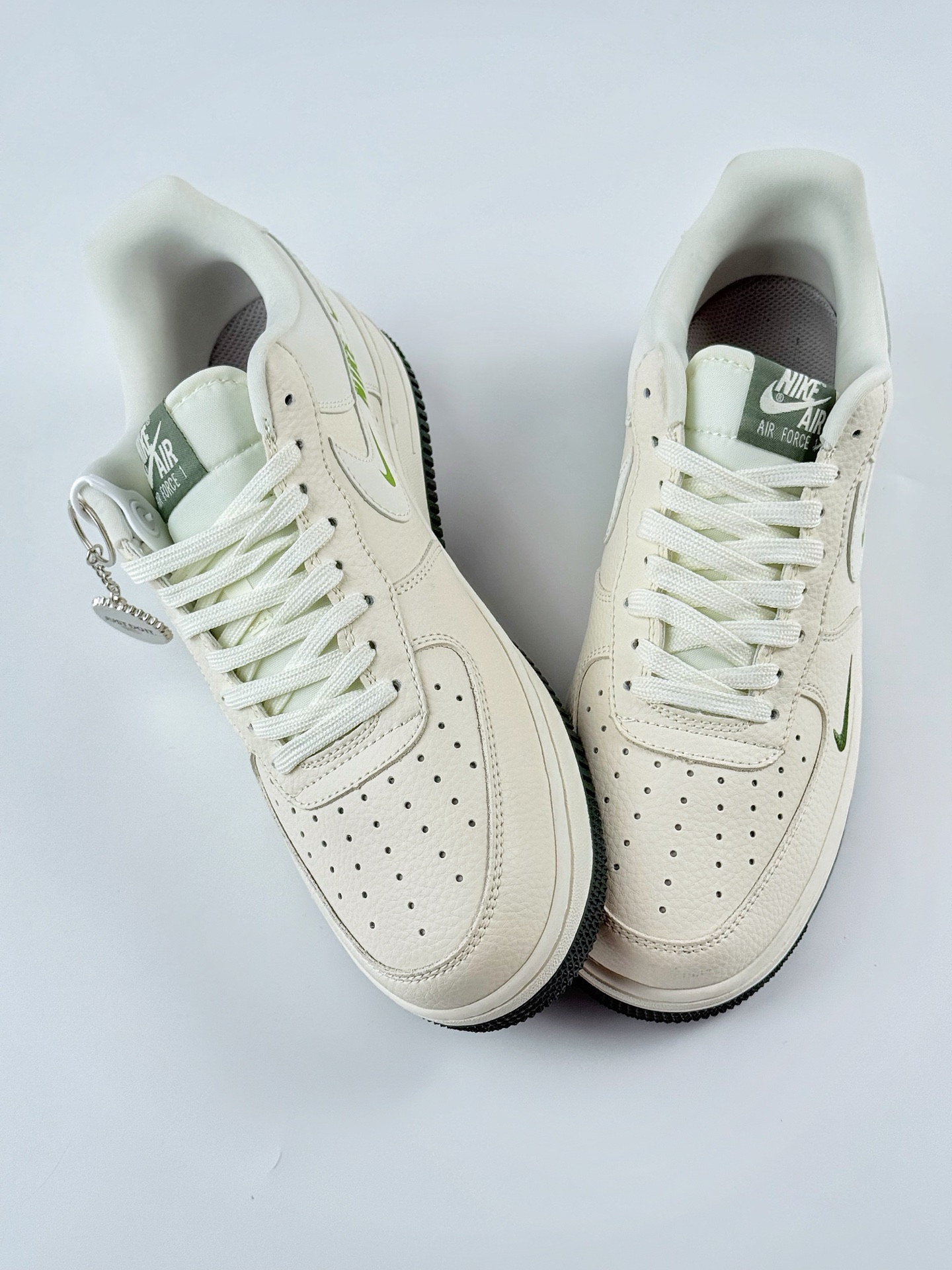Nike Air Force 1 Low 07 白绿三小钩 DF0188-056