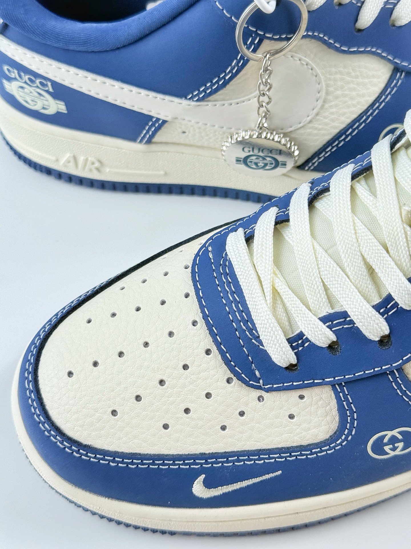 Nike Air Force 1 Low 07 x GUCCI 蓝白小钩 KK1988-085