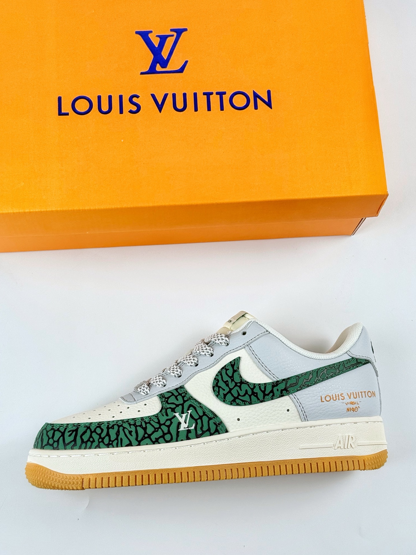 Nike Air Force 1 Low 07 x Louis Vuitton 绿白灰满天星 ZH2598-306