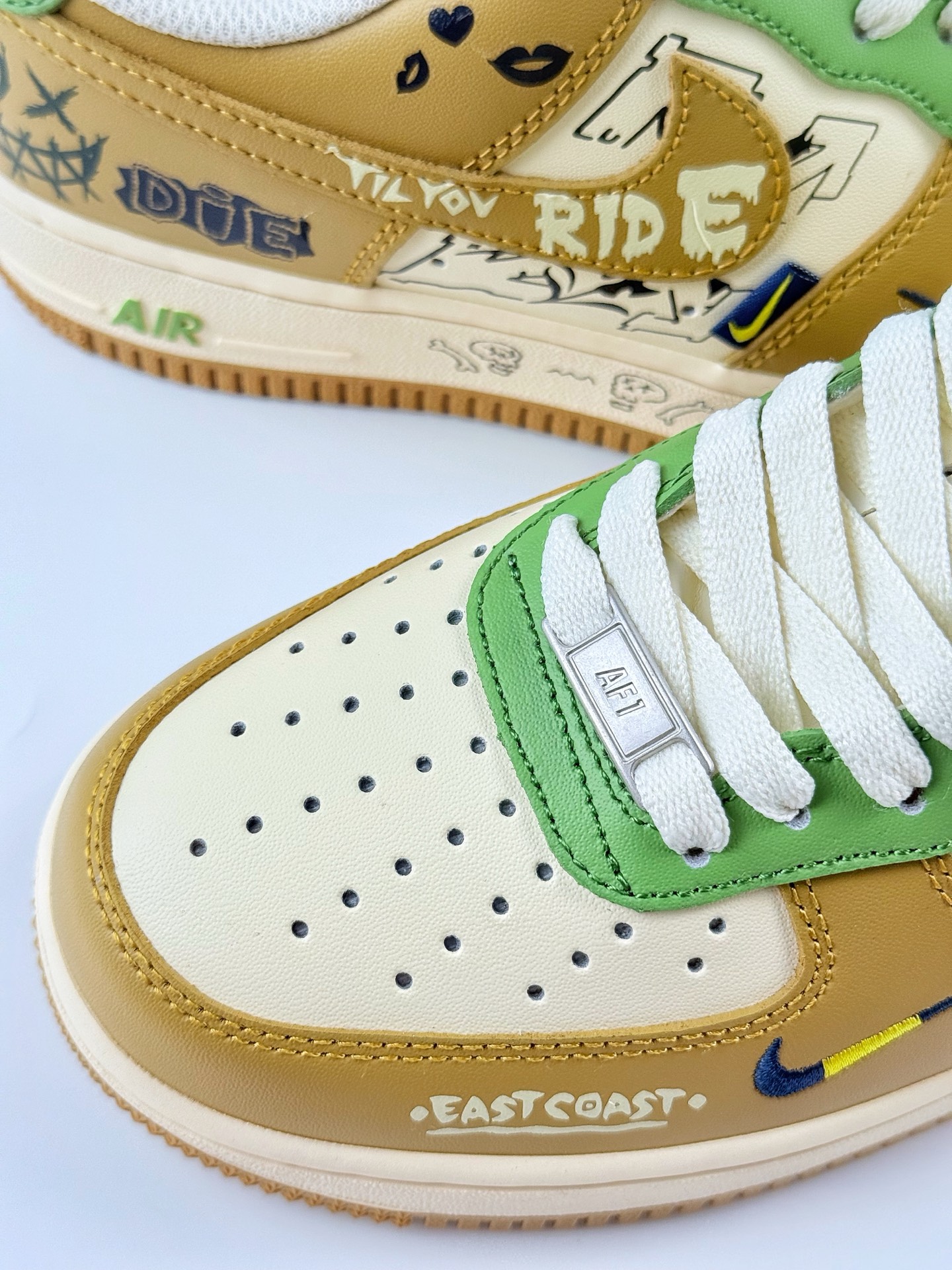 Nike Air Force 1 Low 07 黄米绿小钩涂鸦 XL2321-666
